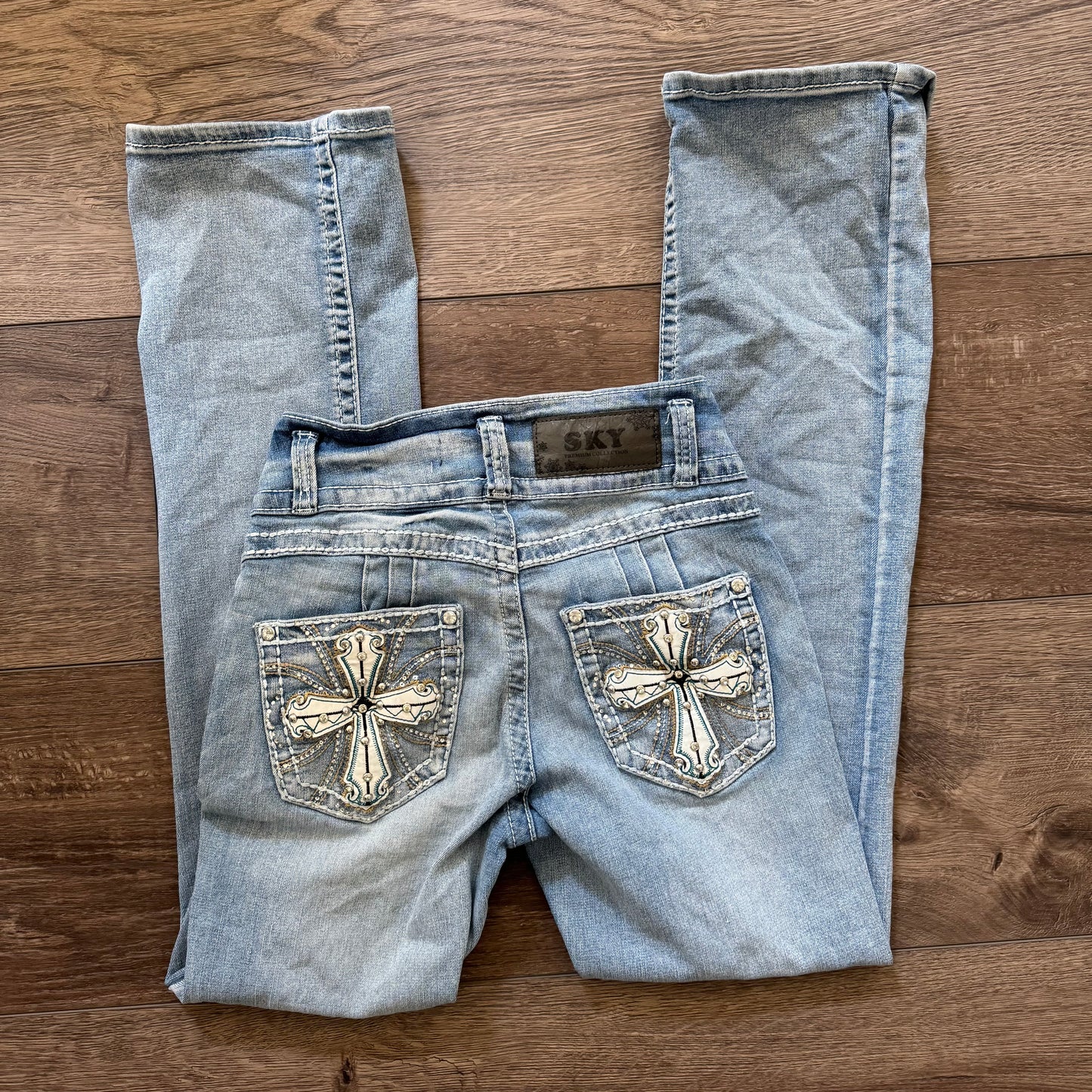 Light Washed ‘SKY’ High Rise Cross Rhinestone Straight Jeans