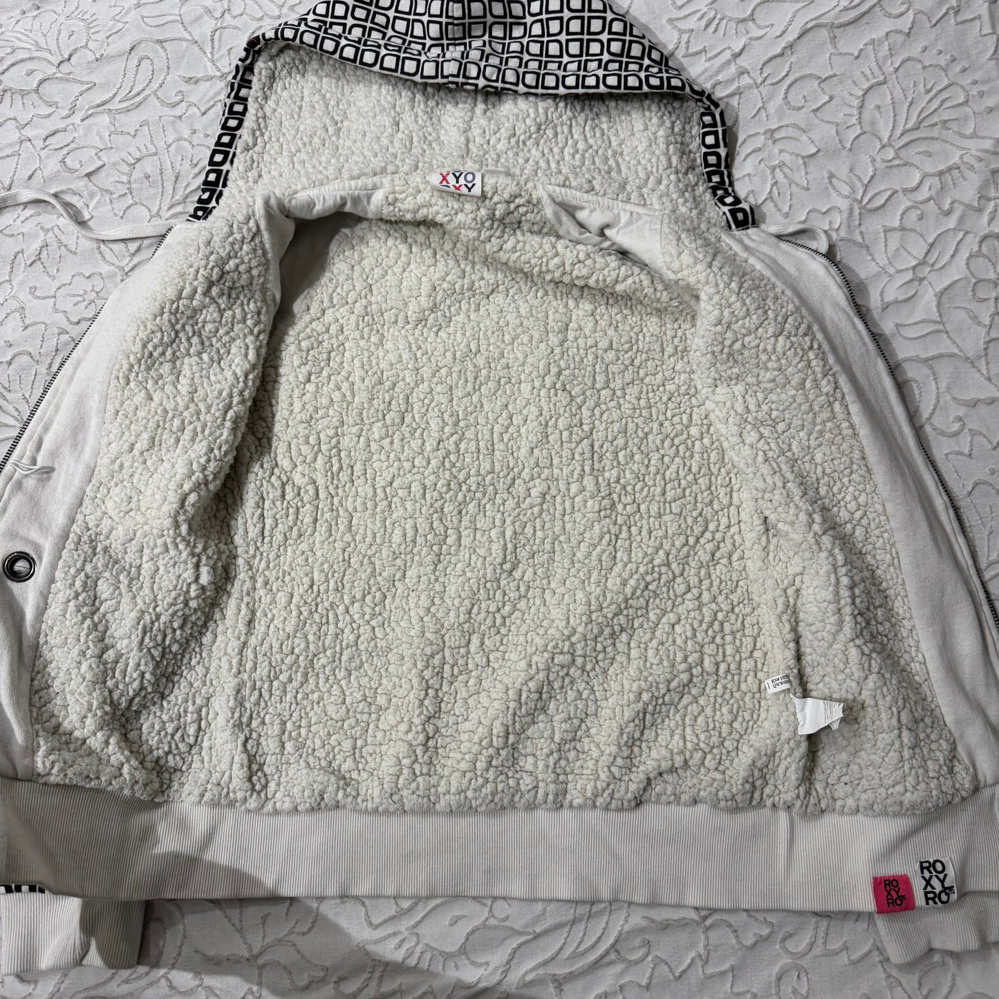 White ‘Roxy’ Fur Y2K Zip Up Hoodie