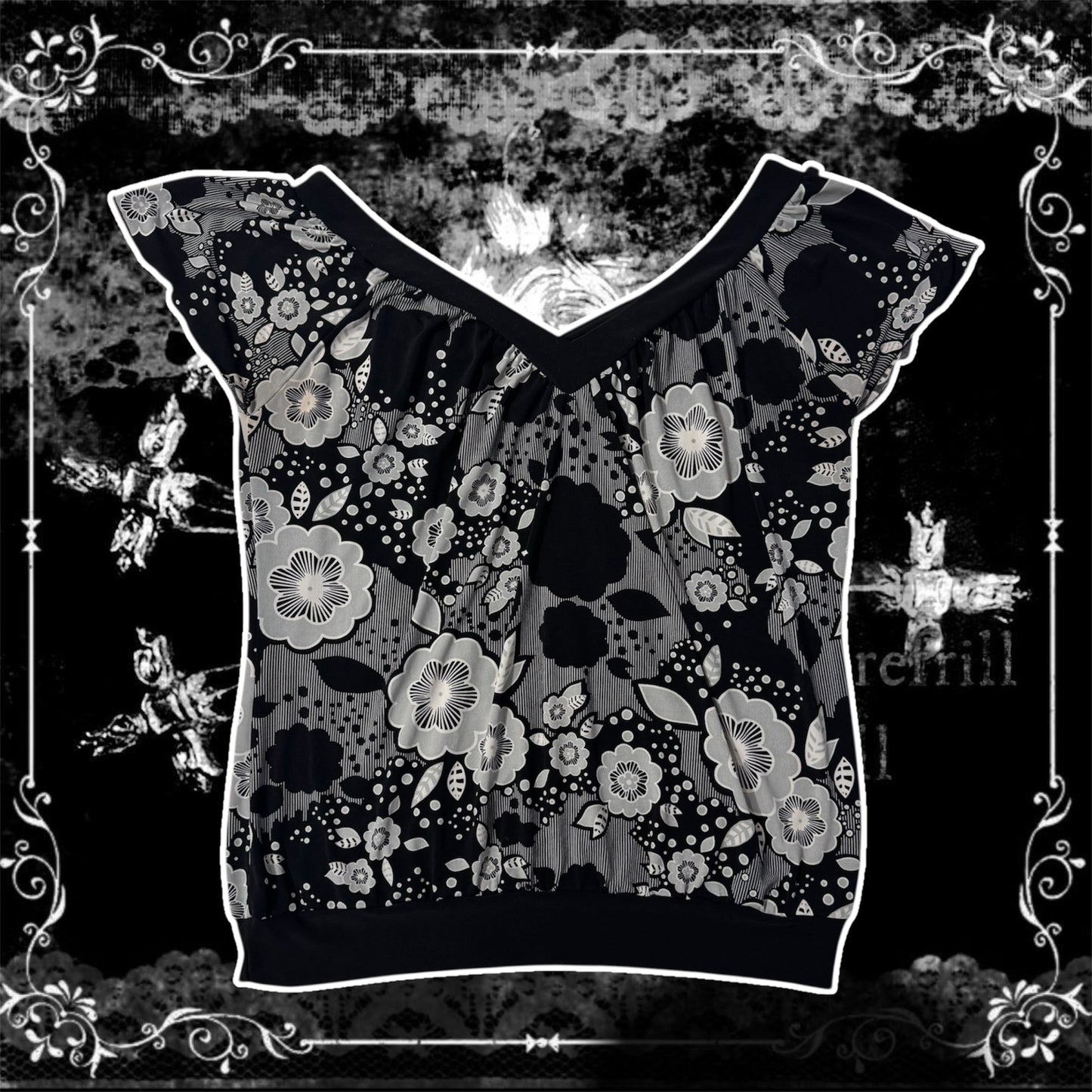 Black & White ‘Retazzo Bonglozo’ Floral Print Babydoll Top