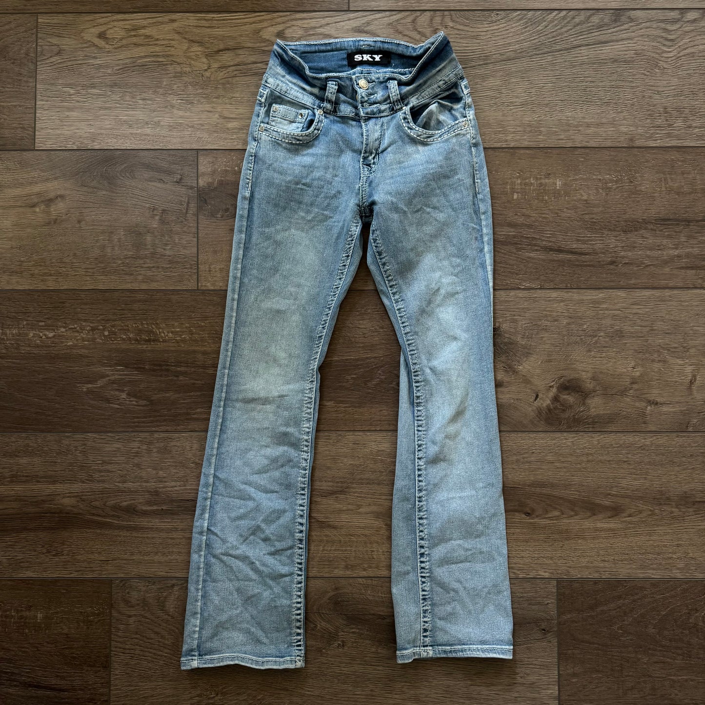 Light Washed ‘SKY’ High Rise Cross Rhinestone Straight Jeans