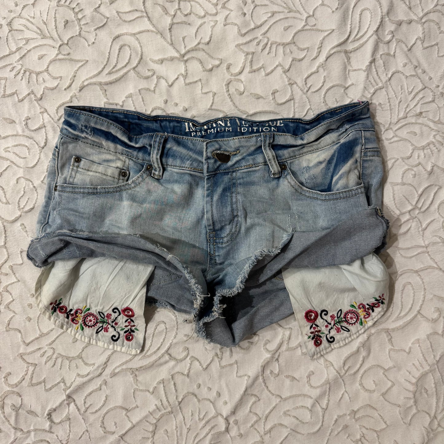 Light Denim ‘Instant Vintage’ Embroidered Low Rise Shorty Shorts