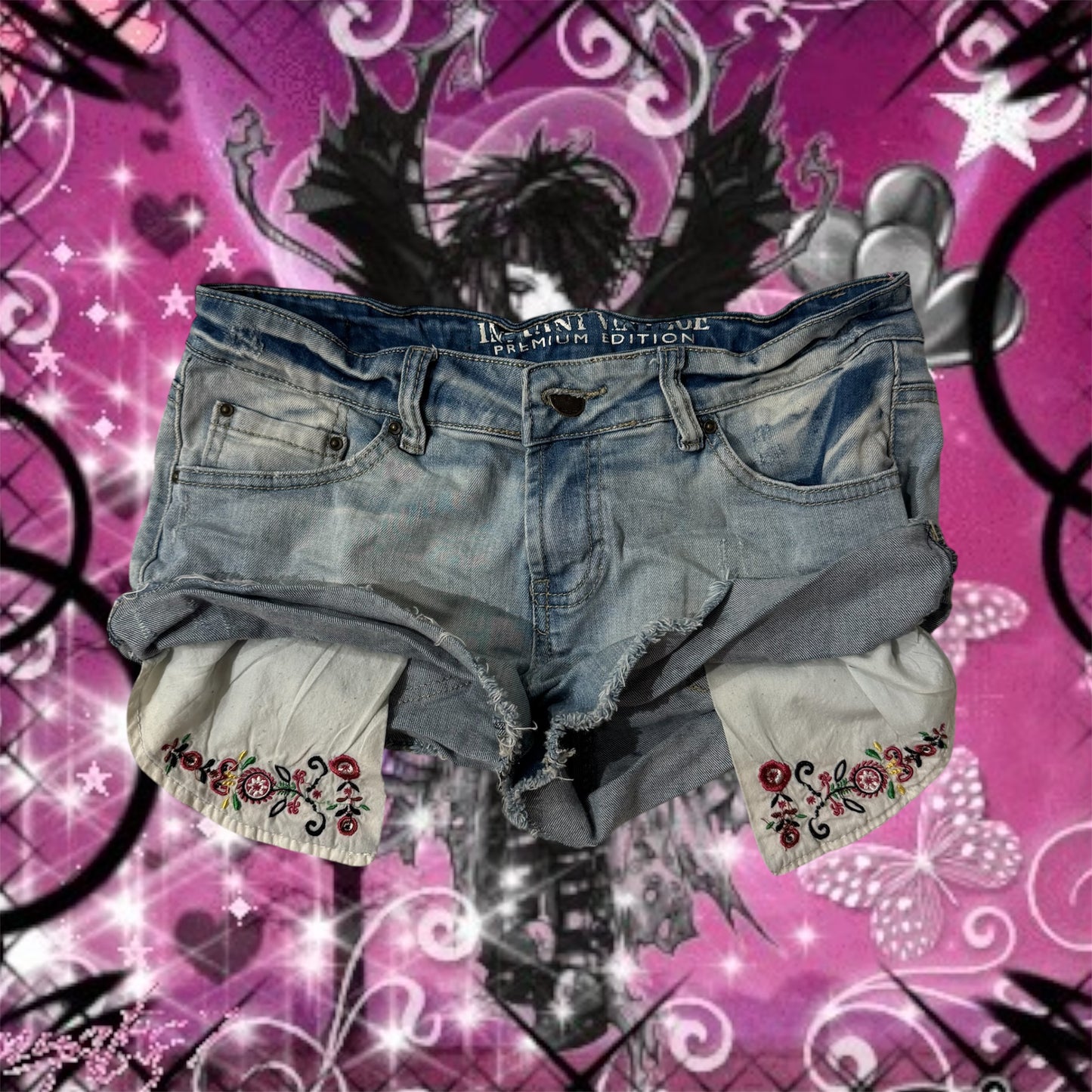 Light Denim ‘Instant Vintage’ Embroidered Low Rise Shorty Shorts