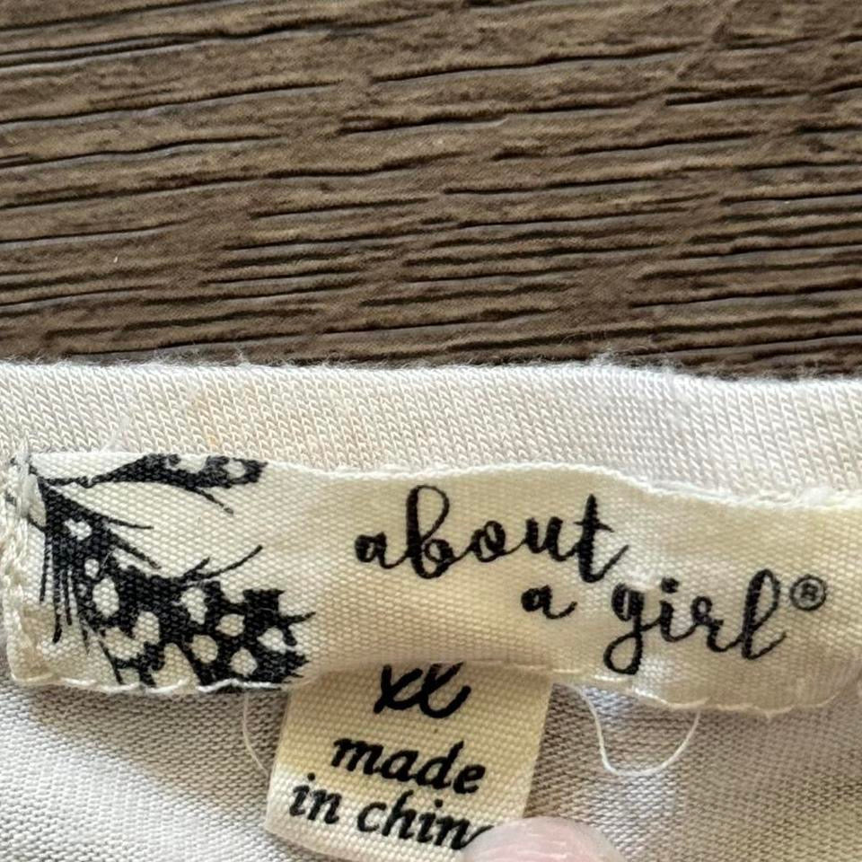 Crème & Gold ‘About a Girl’ Sequin Cami Top