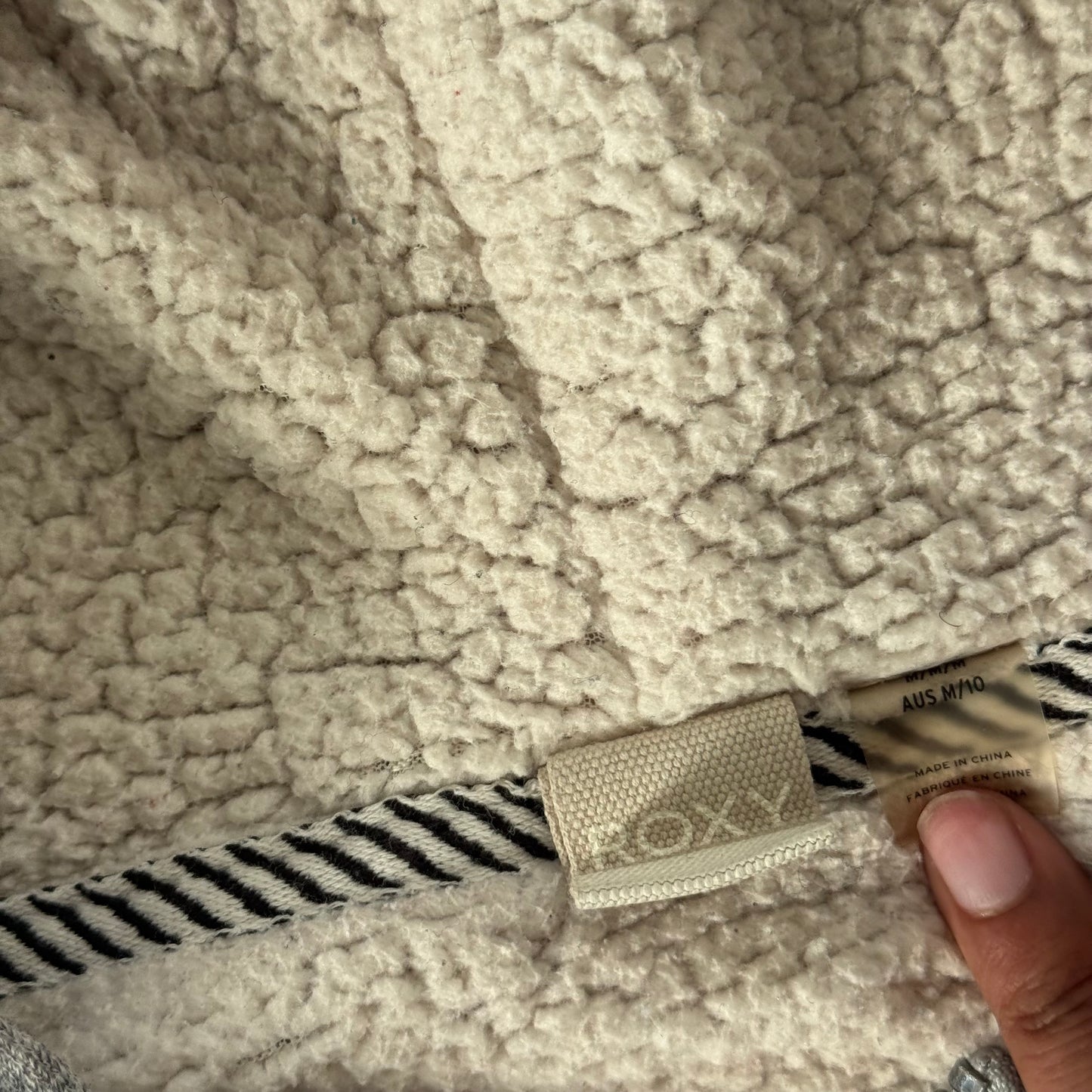 grey roxy y2k sherpa fur beach jacket (M)