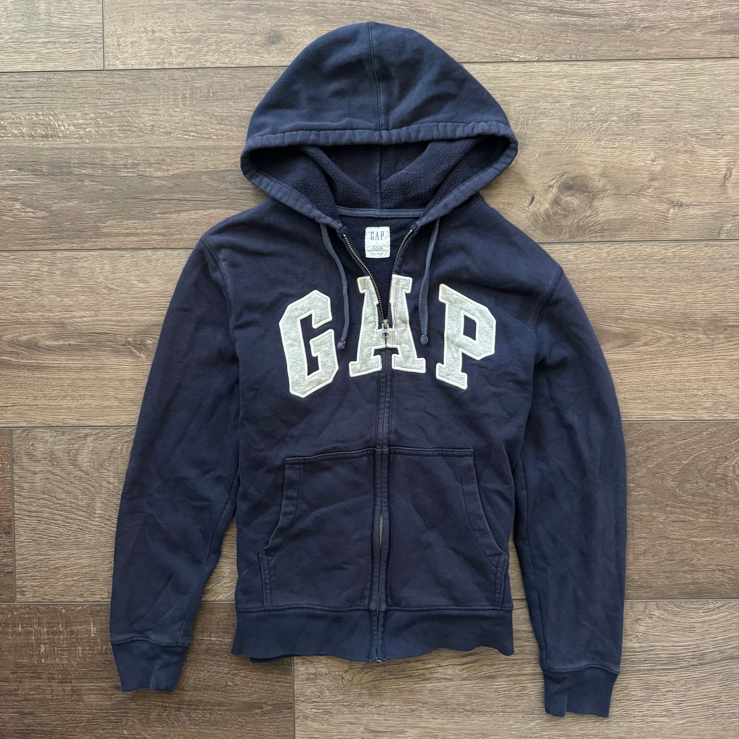 navy blue GAP zip up hoodie jacket