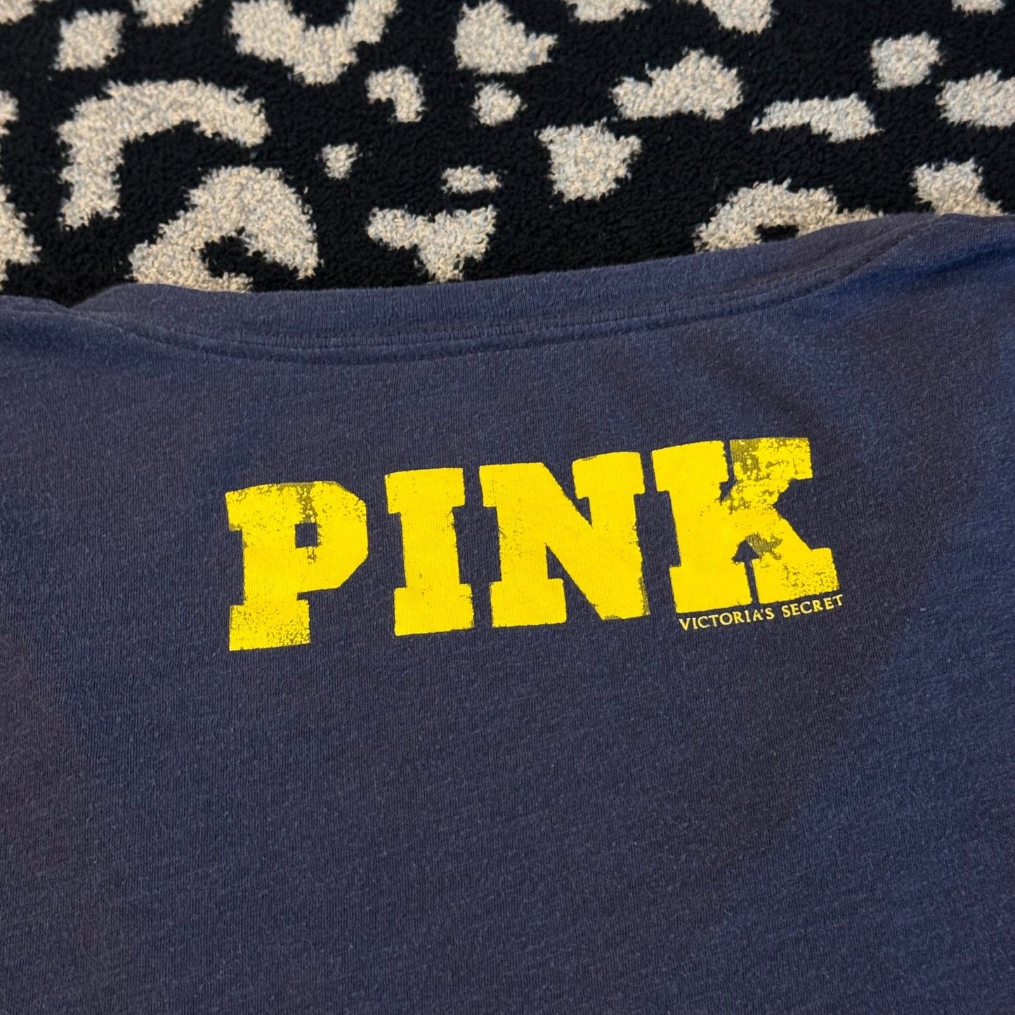 navy blue victoria’s secret PINK chargers v neck shirt (S)