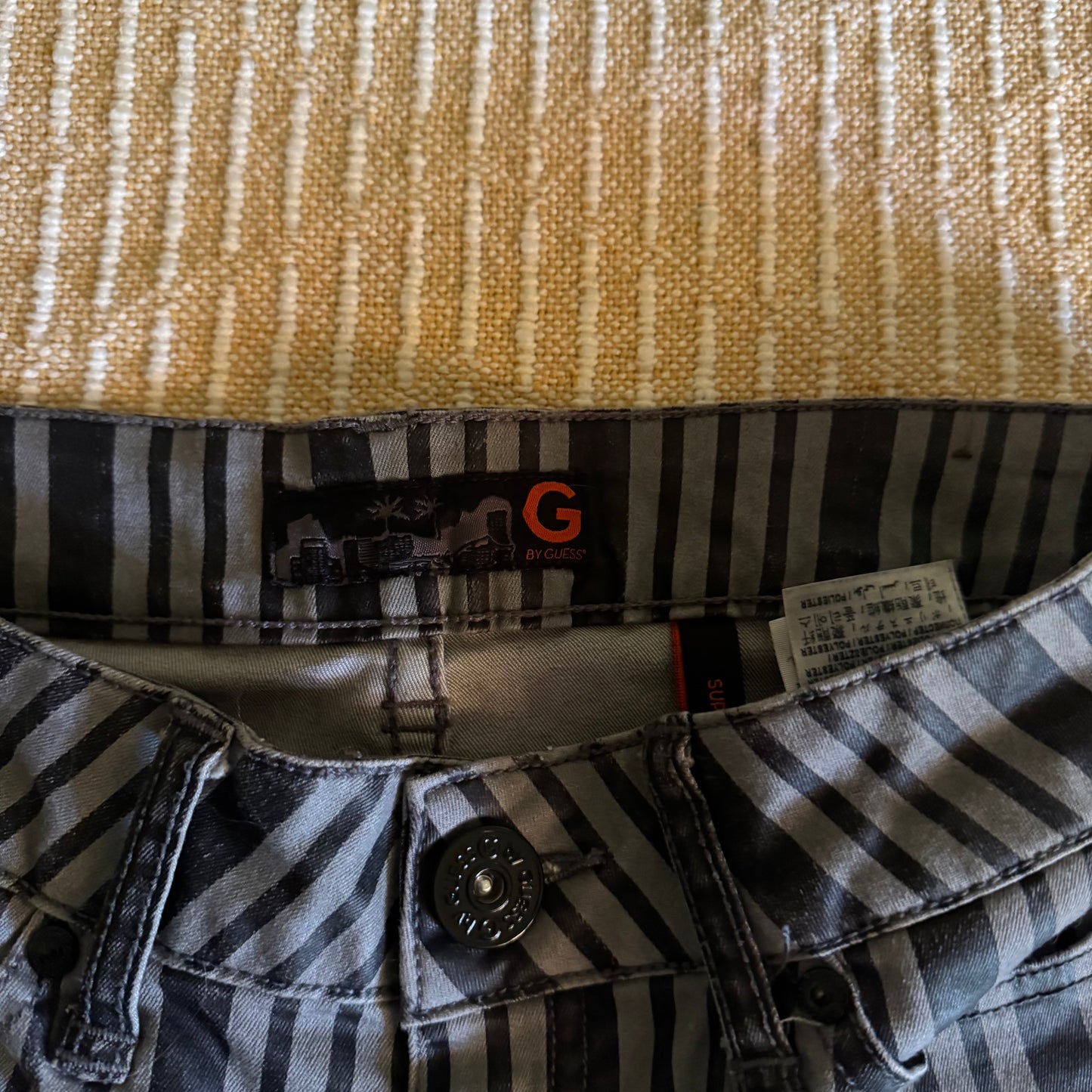 black and grey guess y2k stripped high waisted skinny jeans (28)