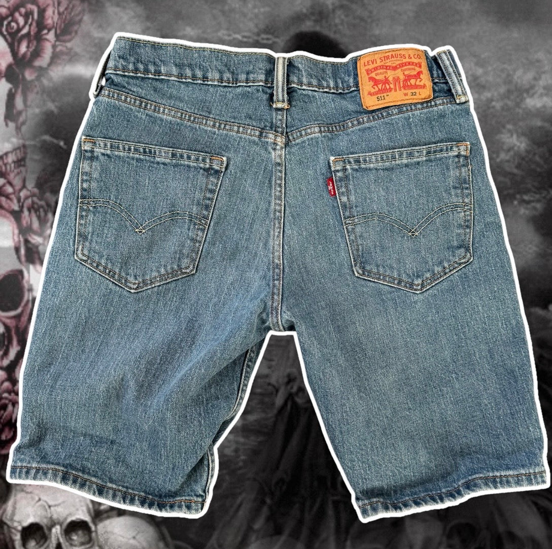 denim blue levi’s y2k jorts (32)