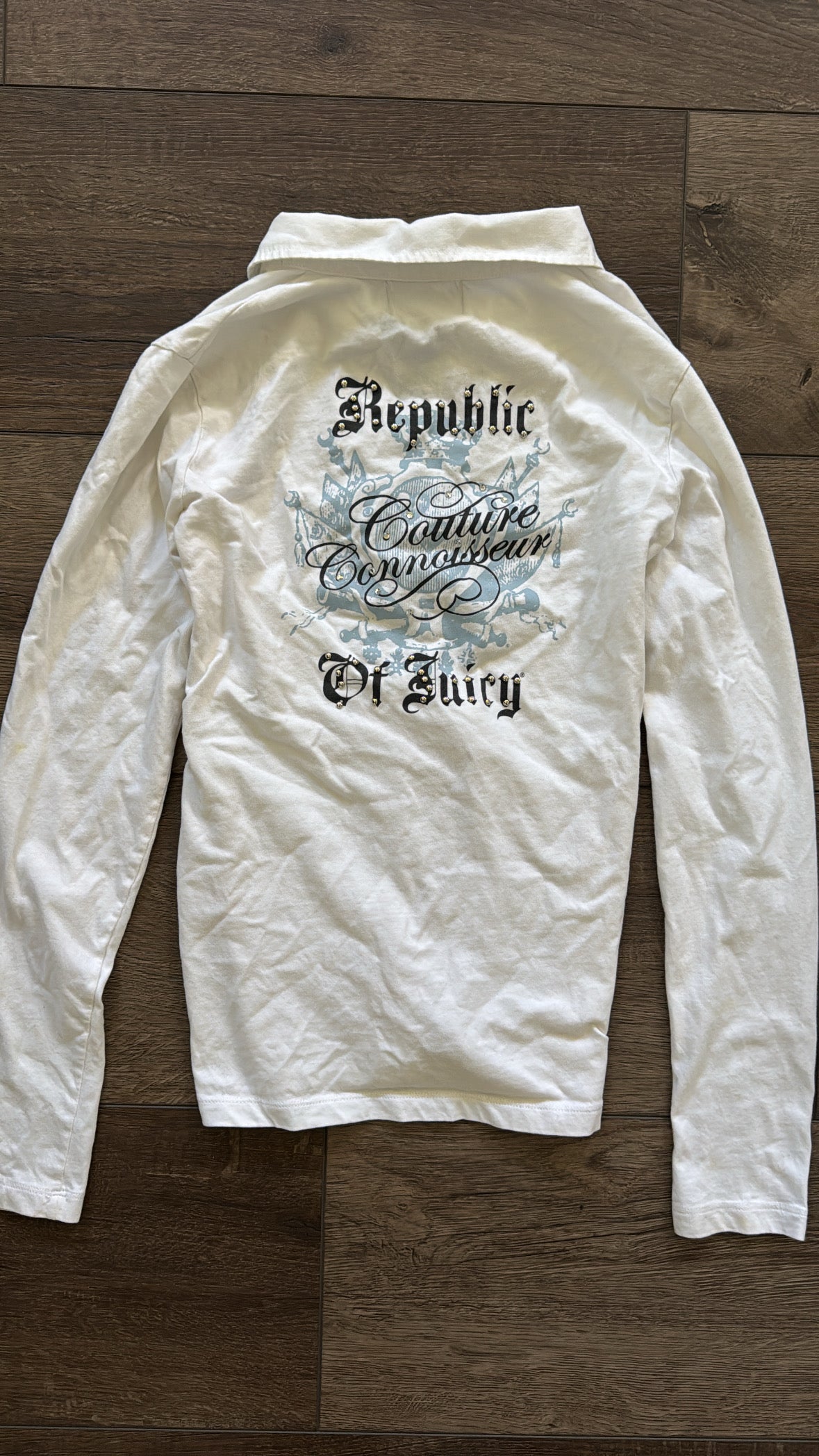 white y2k juicy couture connoisseur v neck long sleeve shirt