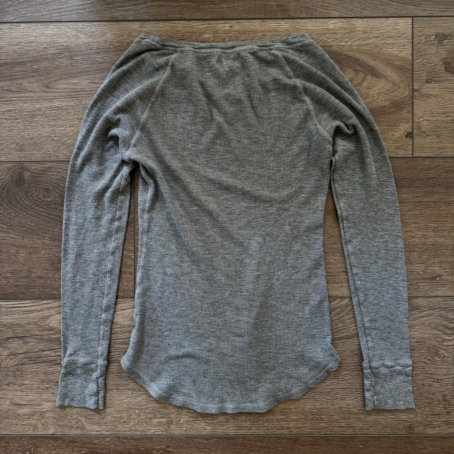 dark grey aerie thermal long sleeve shirt (S)