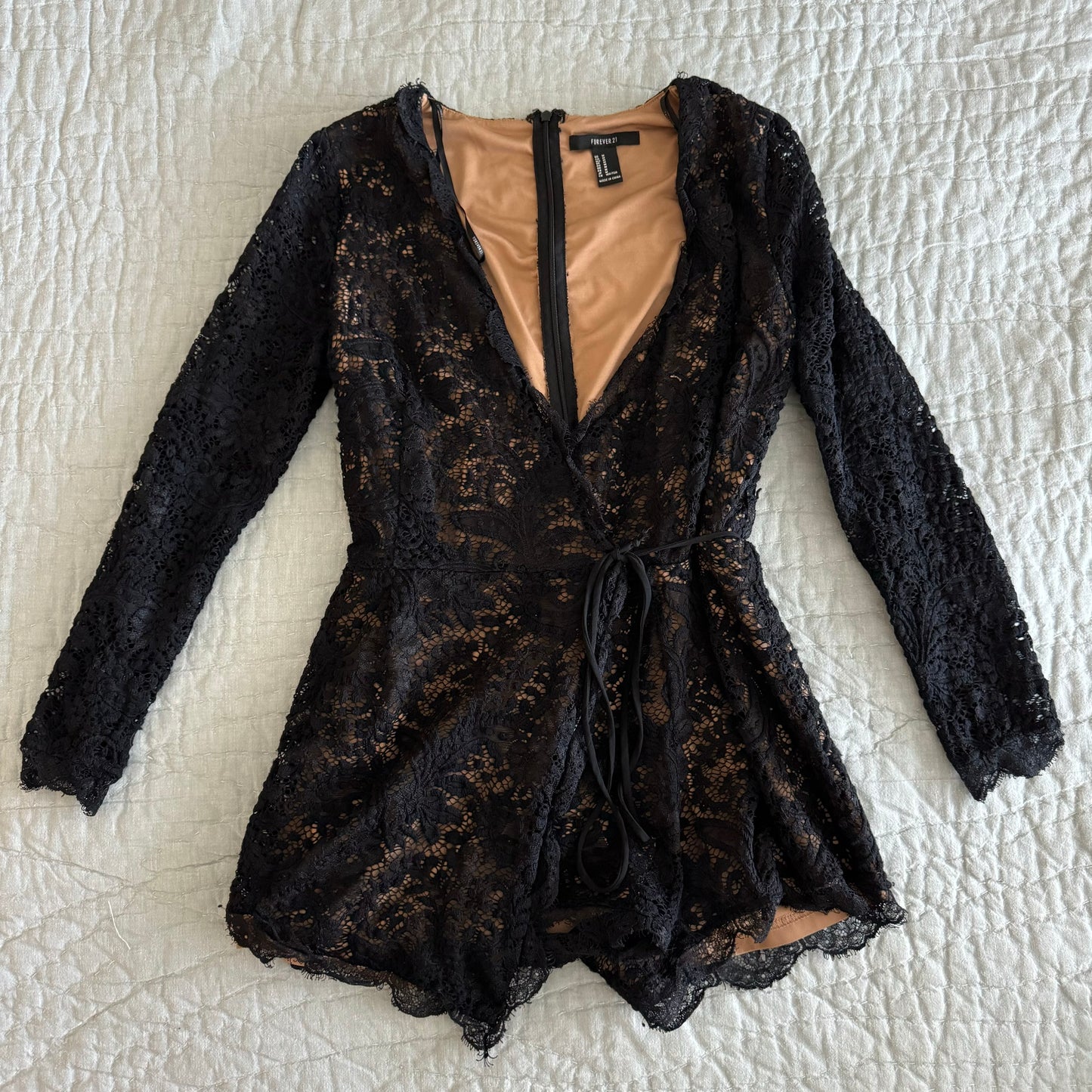 Black & Creme ‘Forever 21’ Lacey Romper