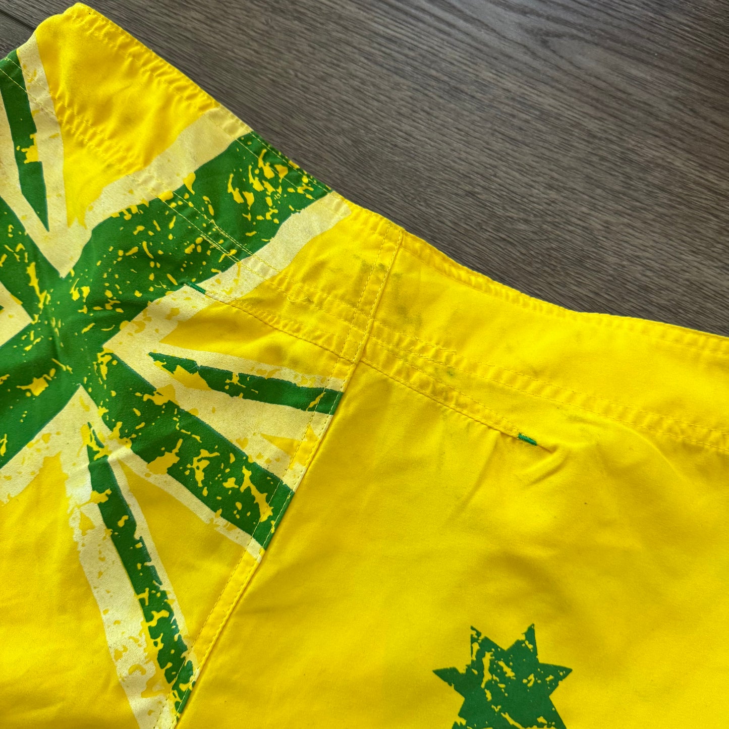 yellow and green australia NWT y2k deadstock board swim trunks (S)
