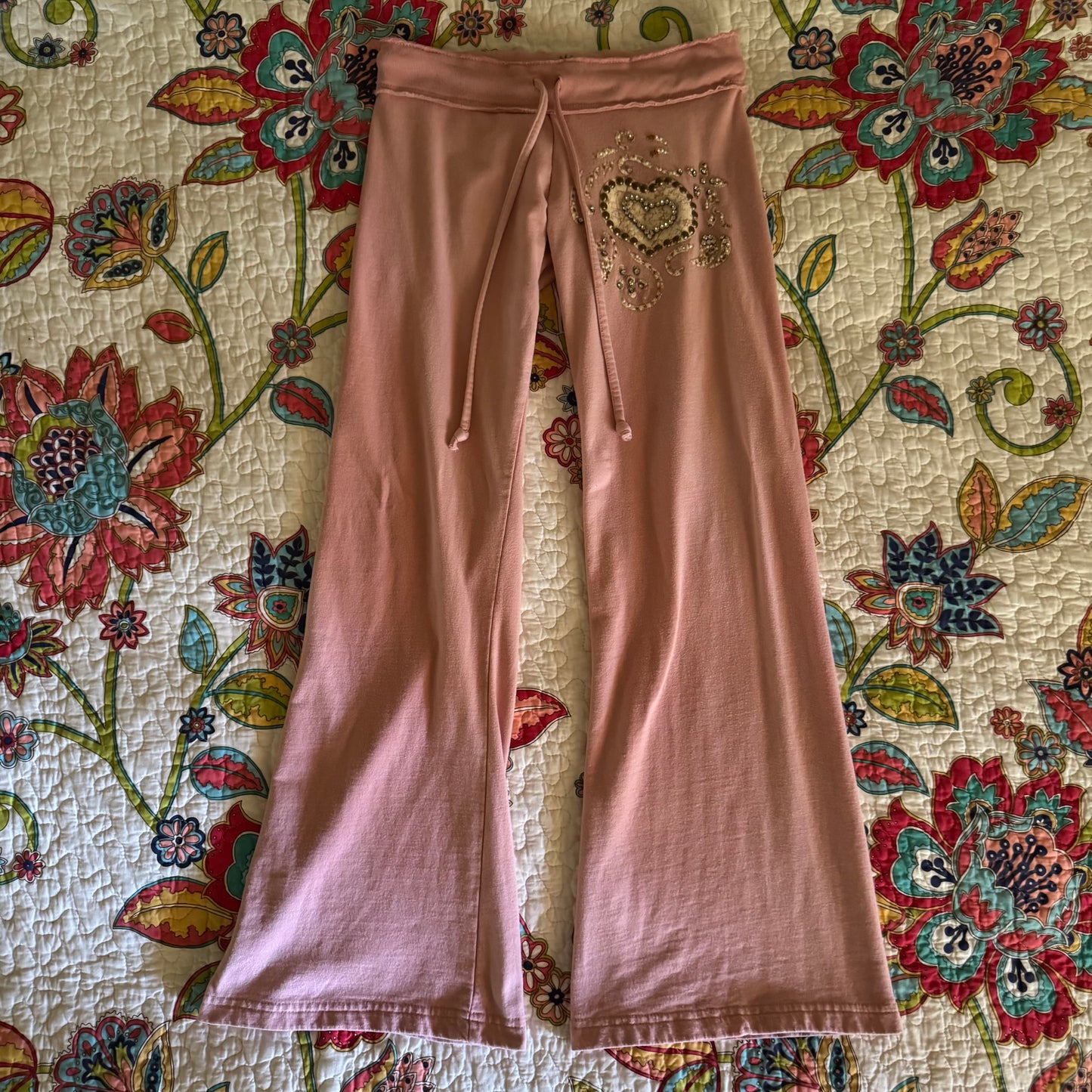 light pink twisted heart rhinestone embellishment low rise flare sweats (S)
