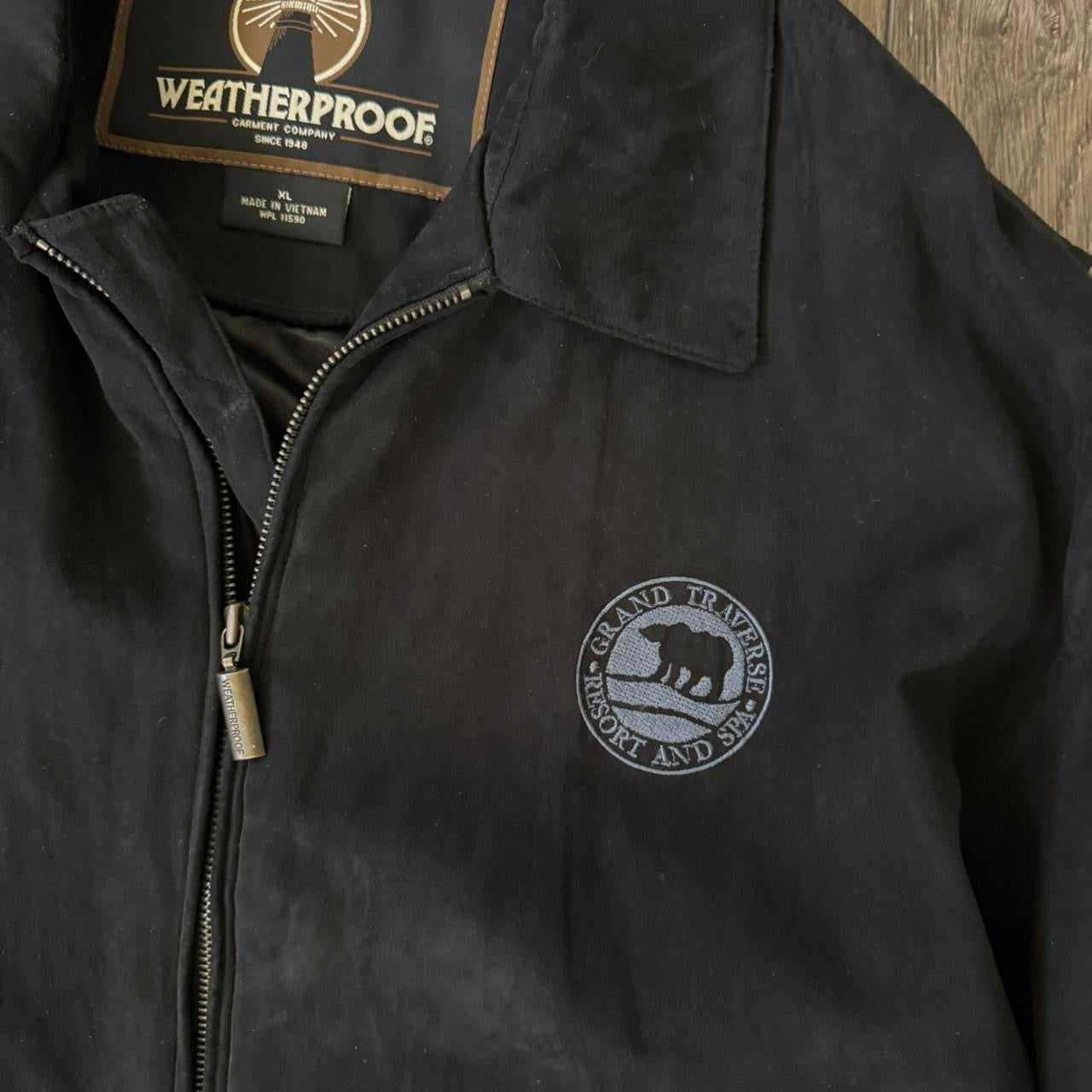 black vintage 90s weatherproof thick windbreaker jacket