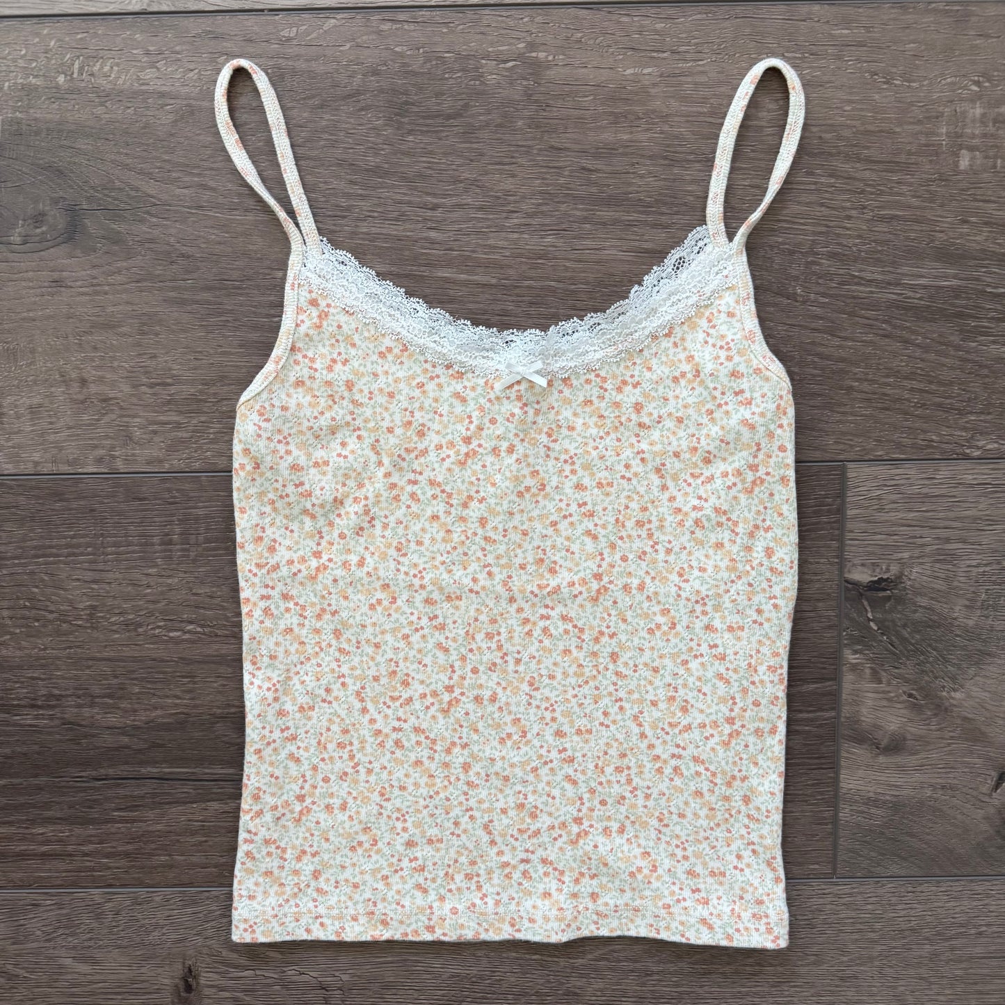 floral lace trim spring oblique cropped cami top