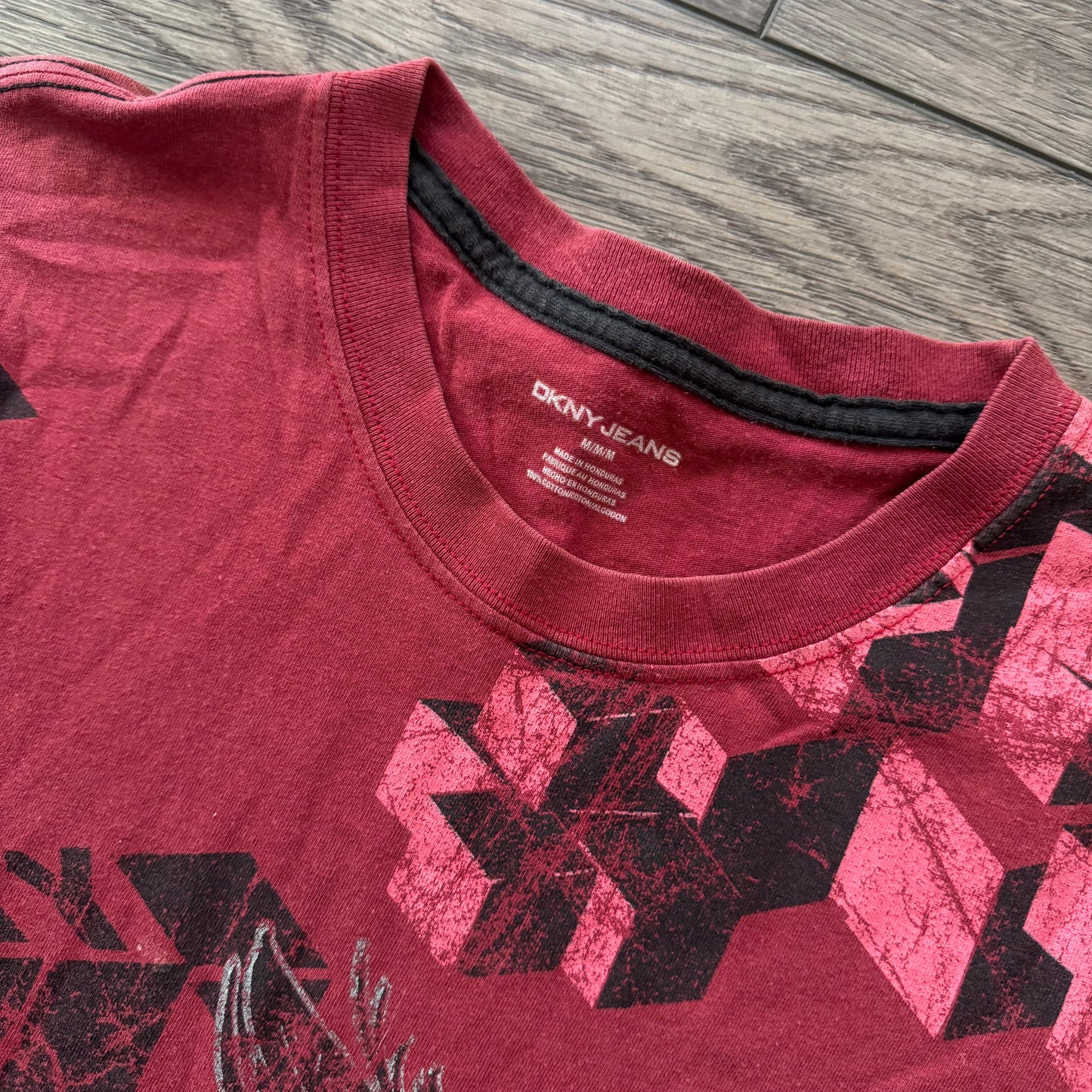 red & black cybery2k grungy men’s distressed graphic shirt