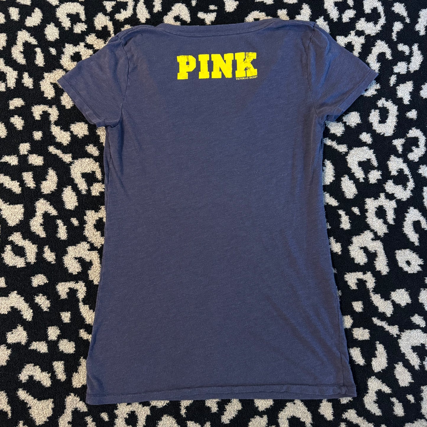 navy blue victoria’s secret PINK chargers v neck shirt (S)