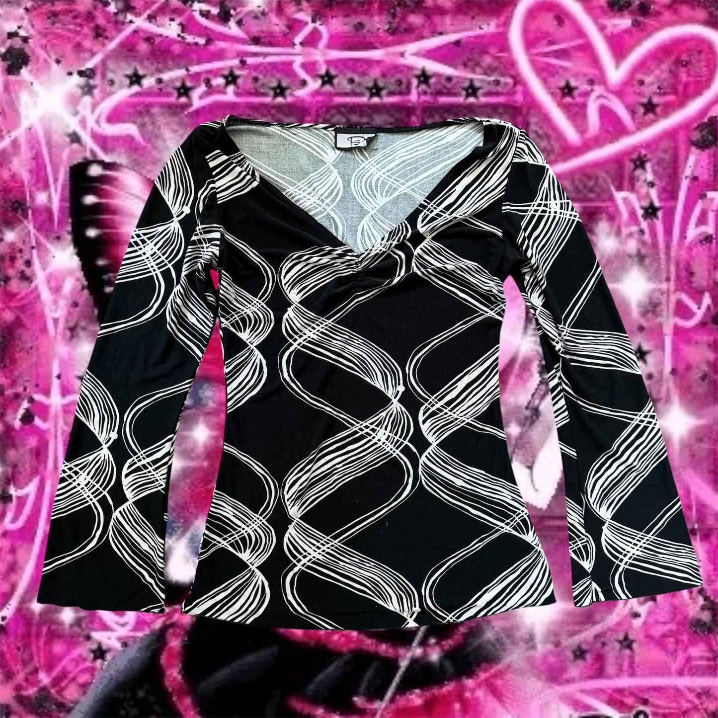 Black & White ‘PS’ Soft Long Sleeve Flowy Sleeve Blouse