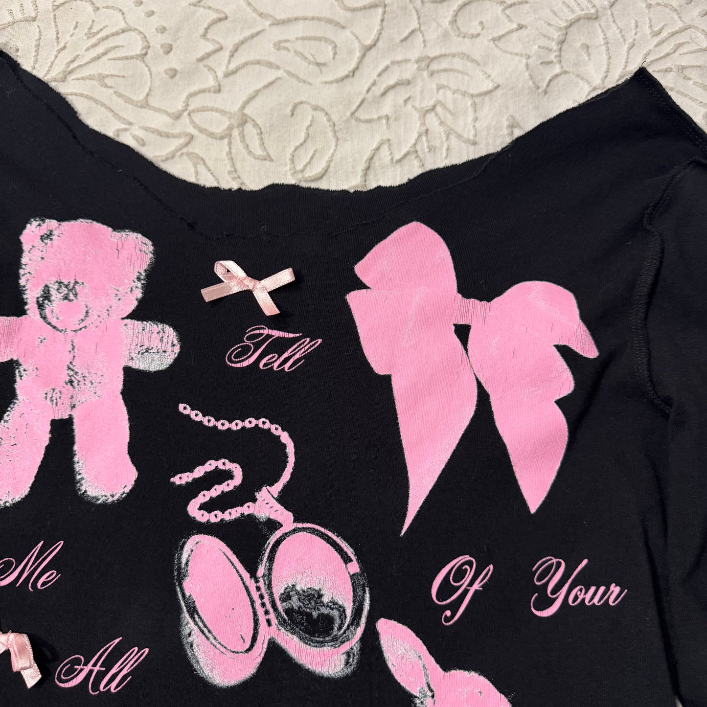 Black & Pink ‘Urban Outfitters’ Coquette Off the Shoulder Top