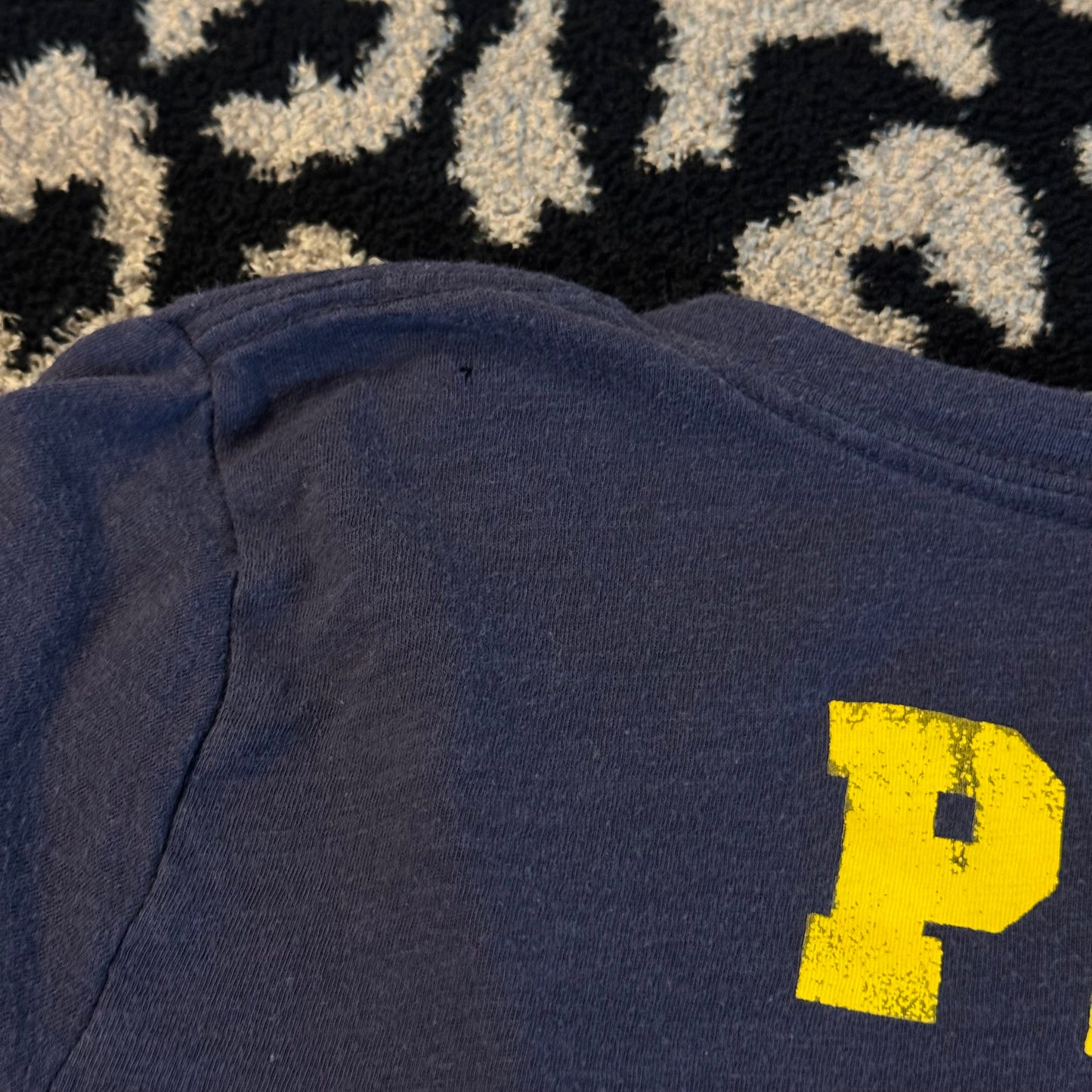 navy blue victoria’s secret PINK chargers v neck shirt (S)