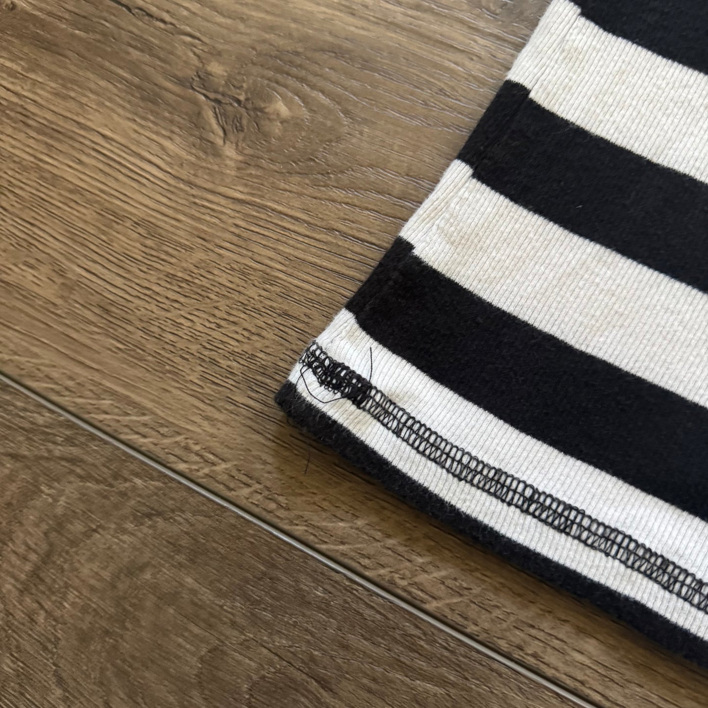 black & white stripped grungy ribbed fitted tank top