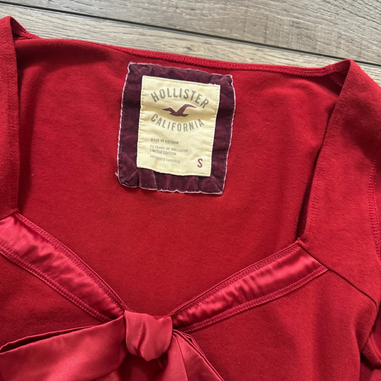 red hollister babydoll limited edition bow top