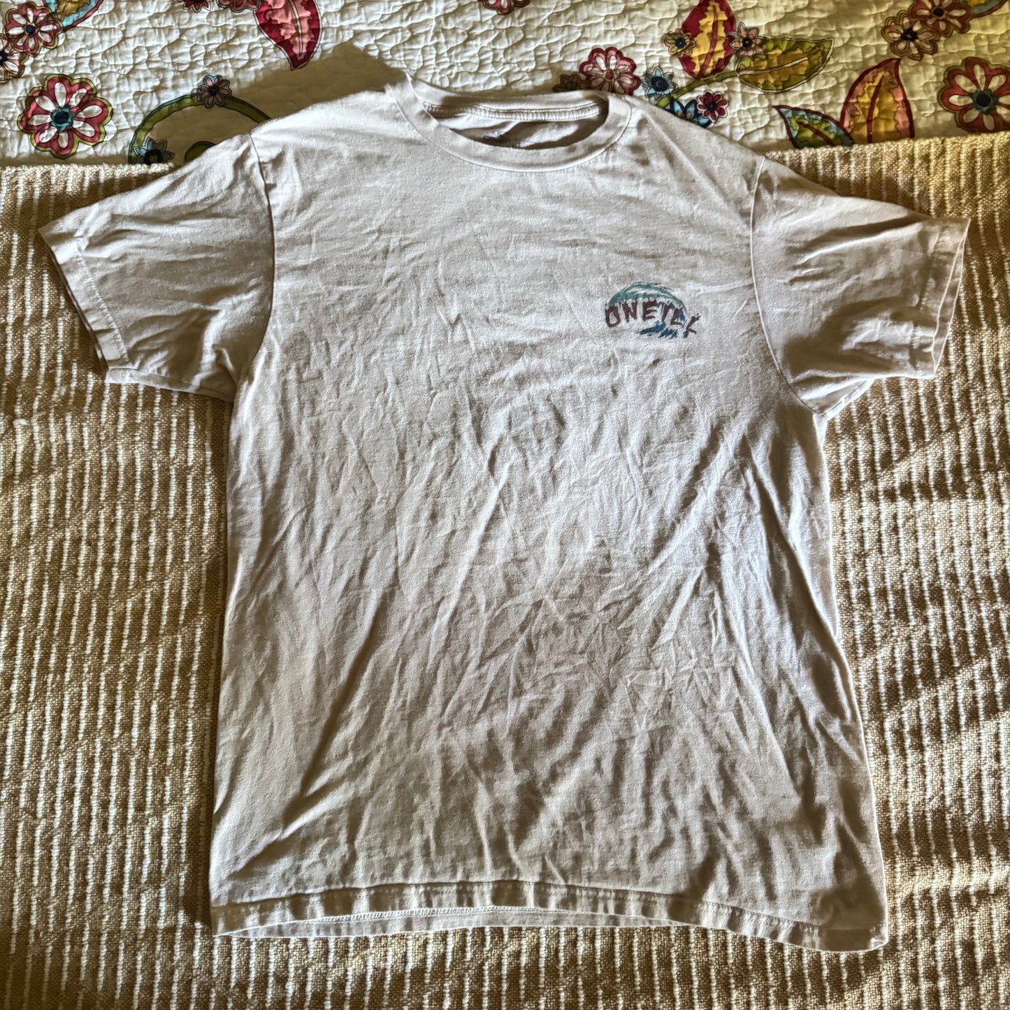white o’neil mermaid graphic short sleeve (M)