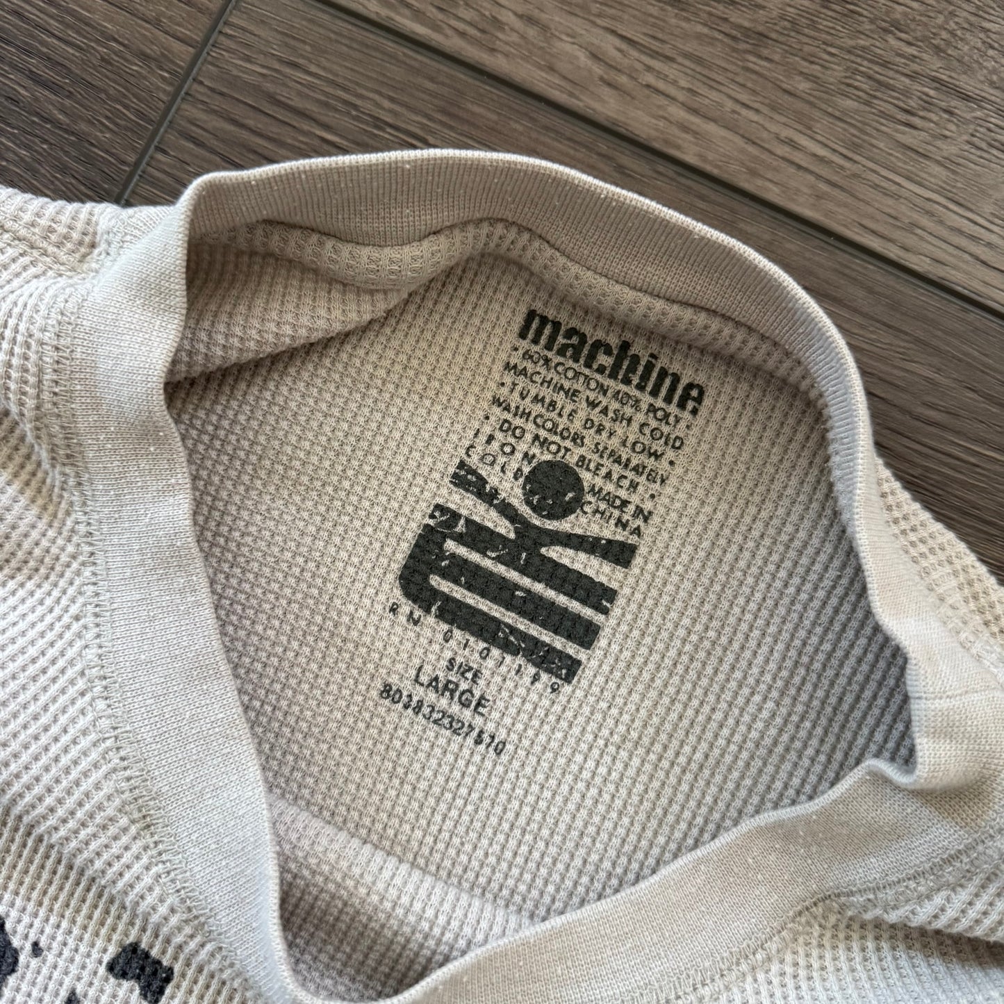 creme machine y2k skull graphic thermal long sleeve shirt (L)
