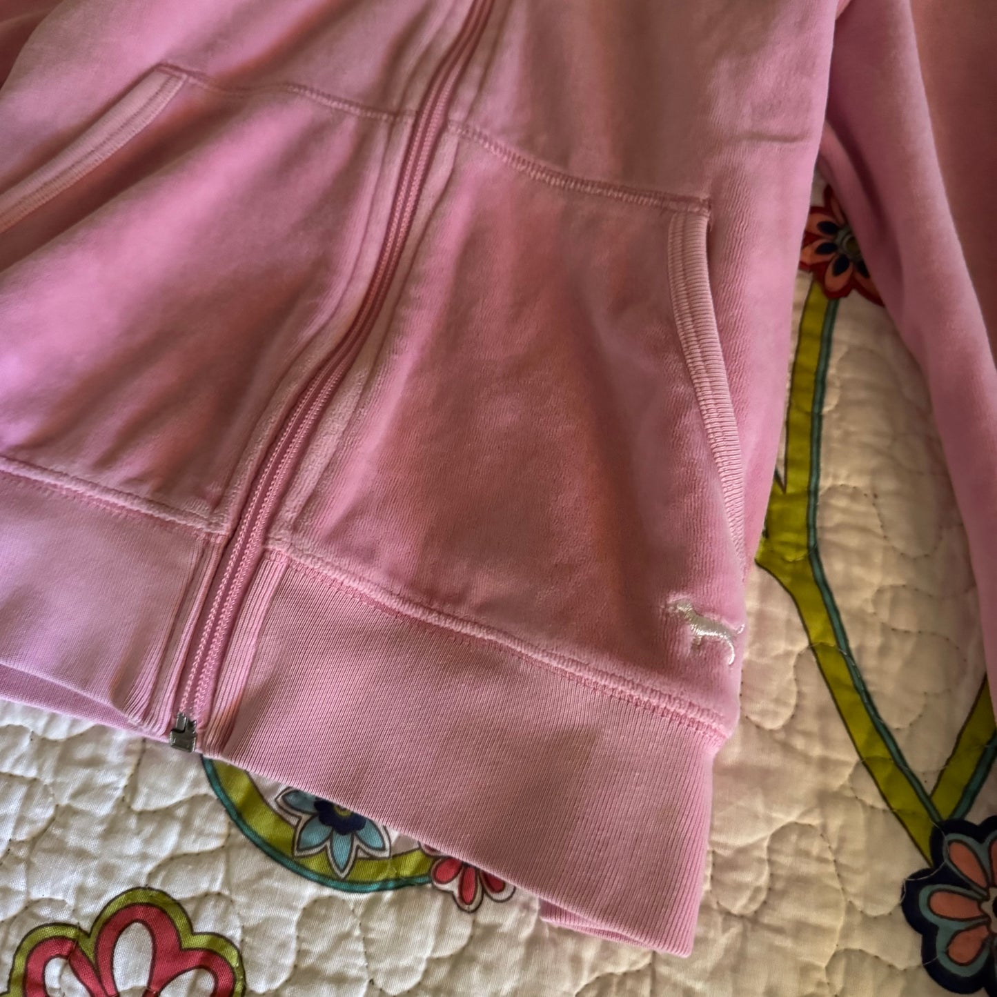 light pink VS PINK velour y2k 2000s zip up jacket (M)