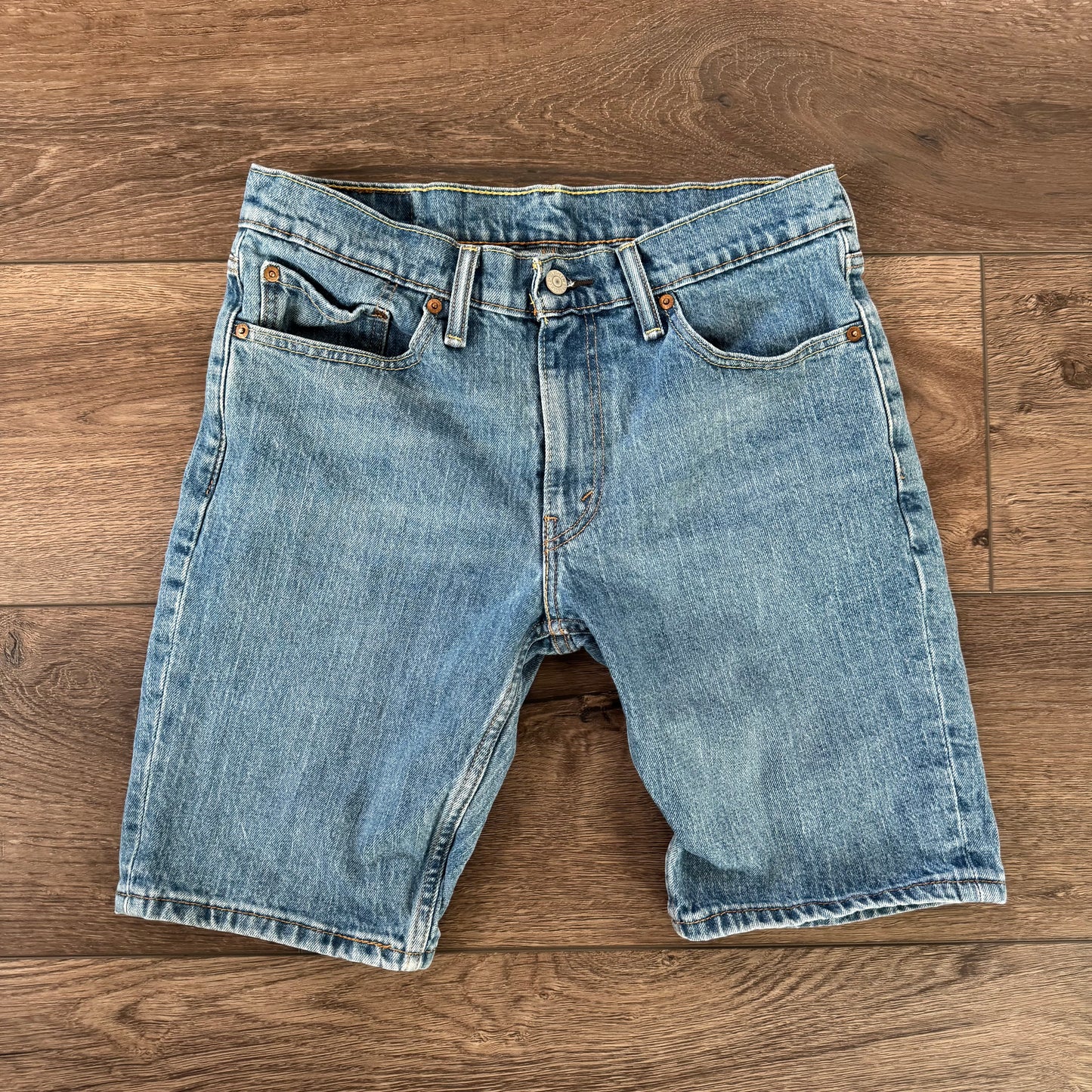 denim blue levi’s y2k jorts (32)