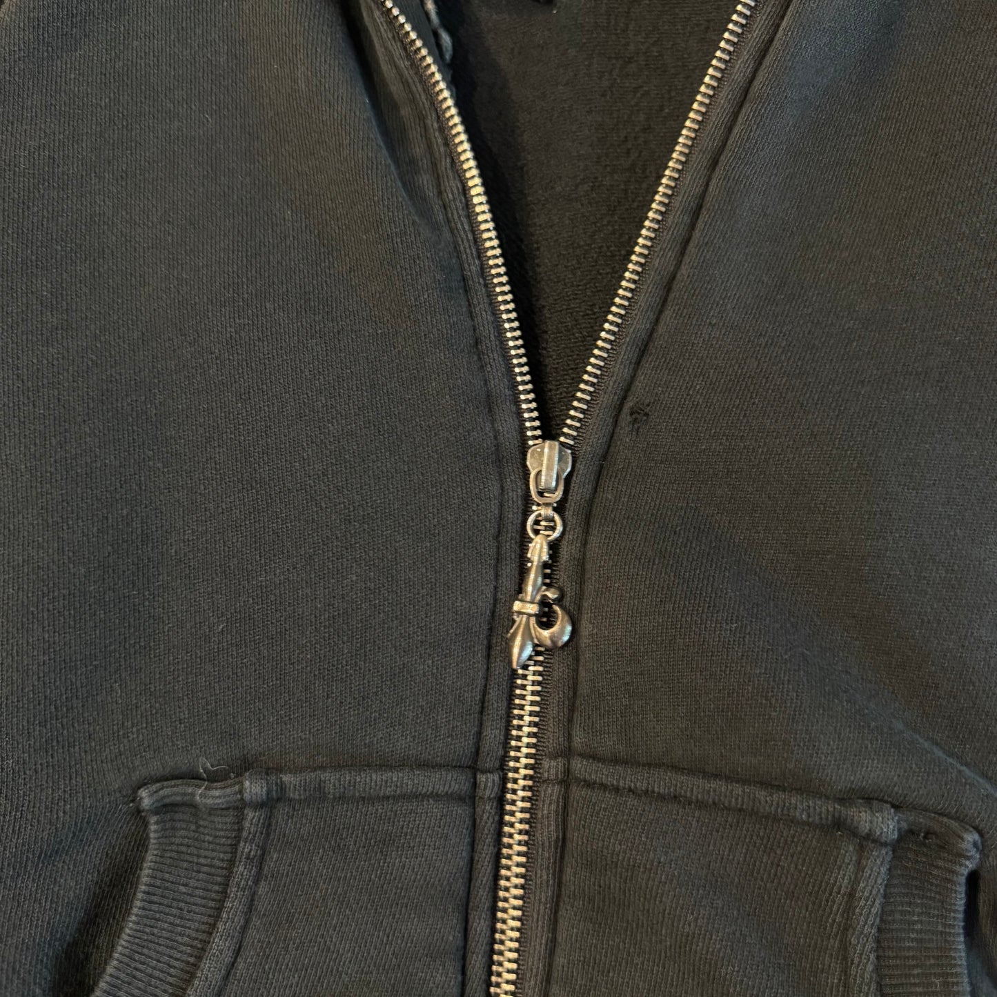 black grungy y2k fur shearling zip up jacket (L)