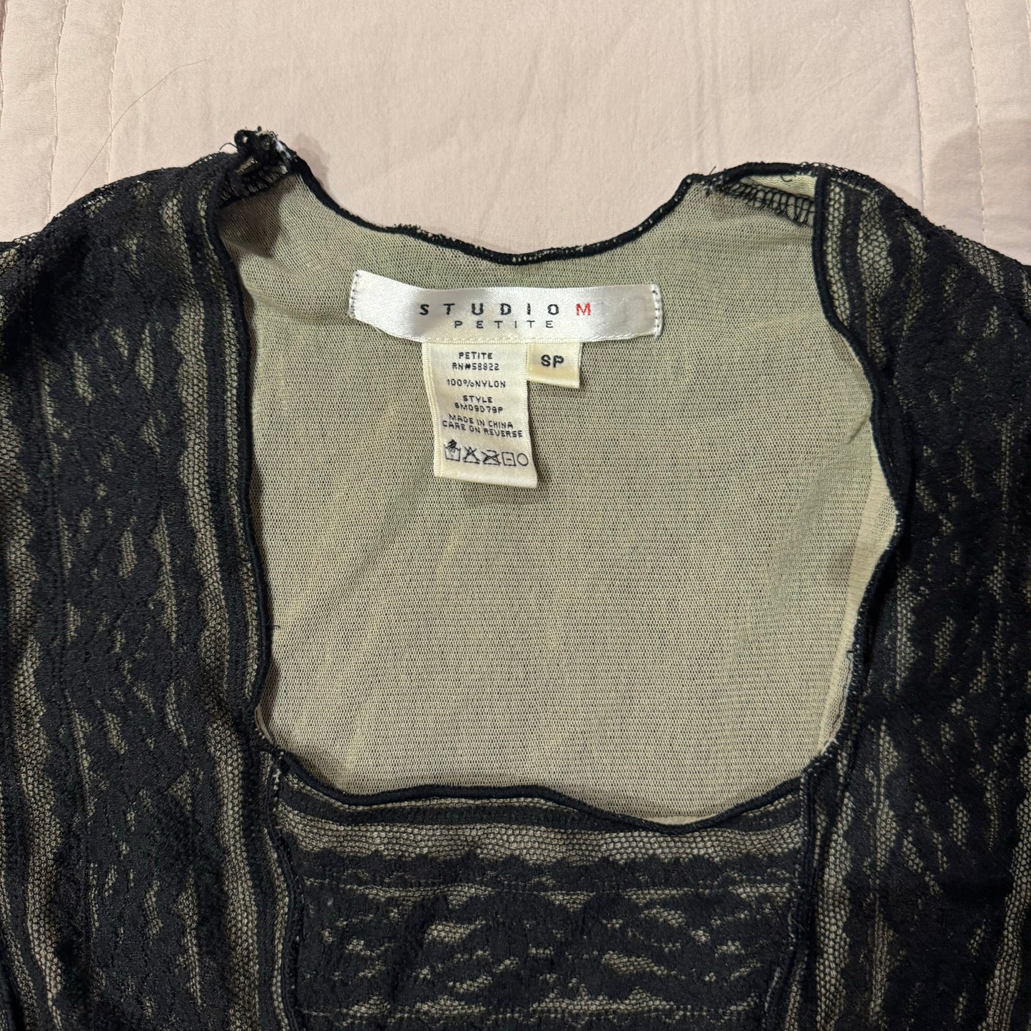 Black & Crème ‘Studio M’ Lace Mesh Long Sleeve Top