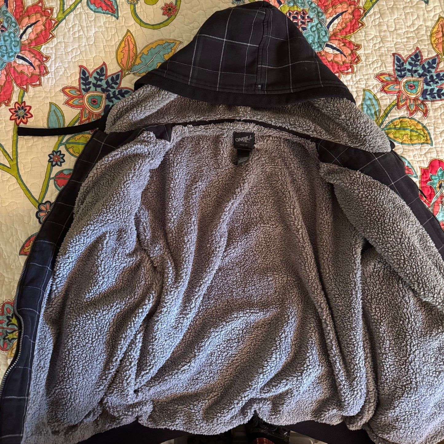 black & gray o’neil plaid sherpa y2k surfer zip up jacket (xl)