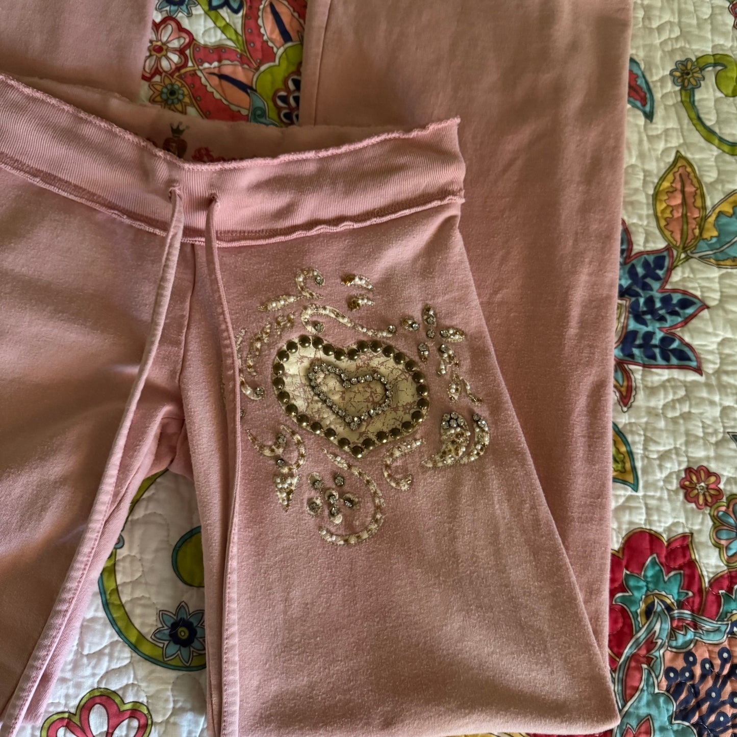 light pink twisted heart rhinestone embellishment low rise flare sweats (S)