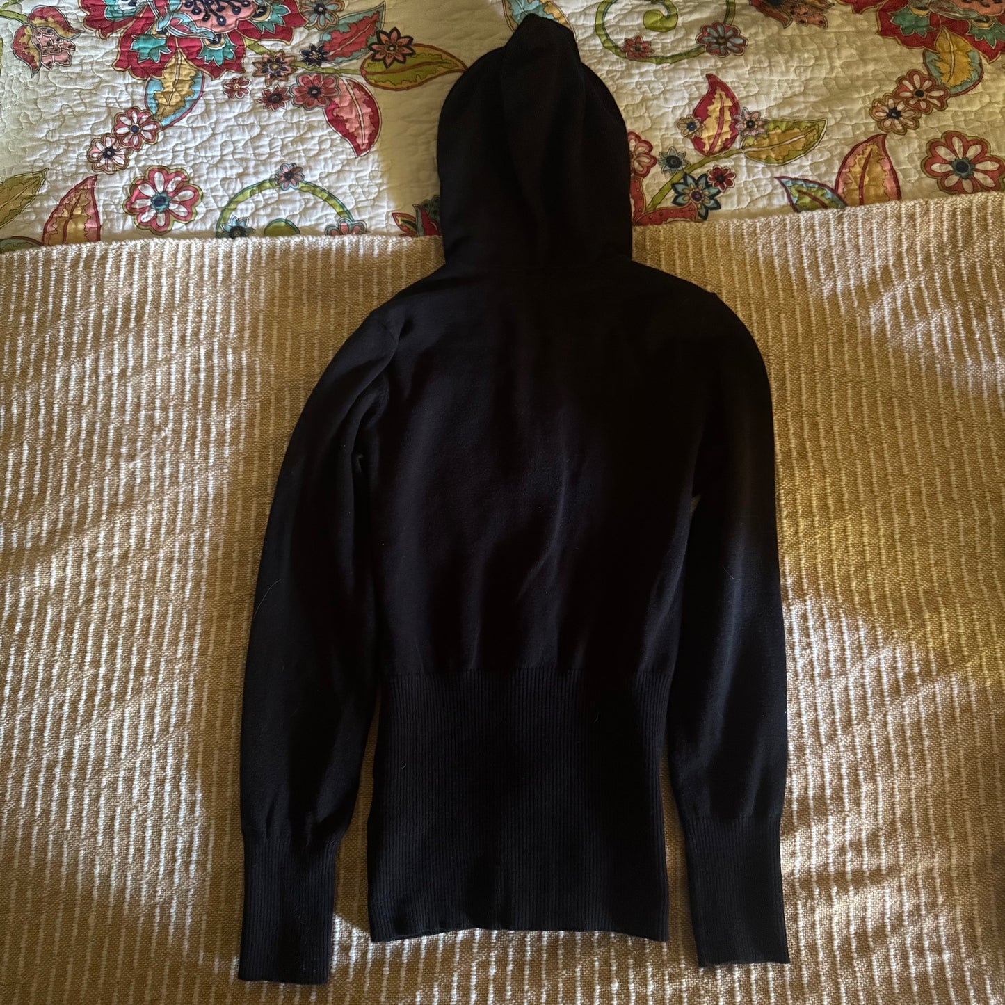 black rhinestone guess fitted knitted zip up hoodie jacket (M)