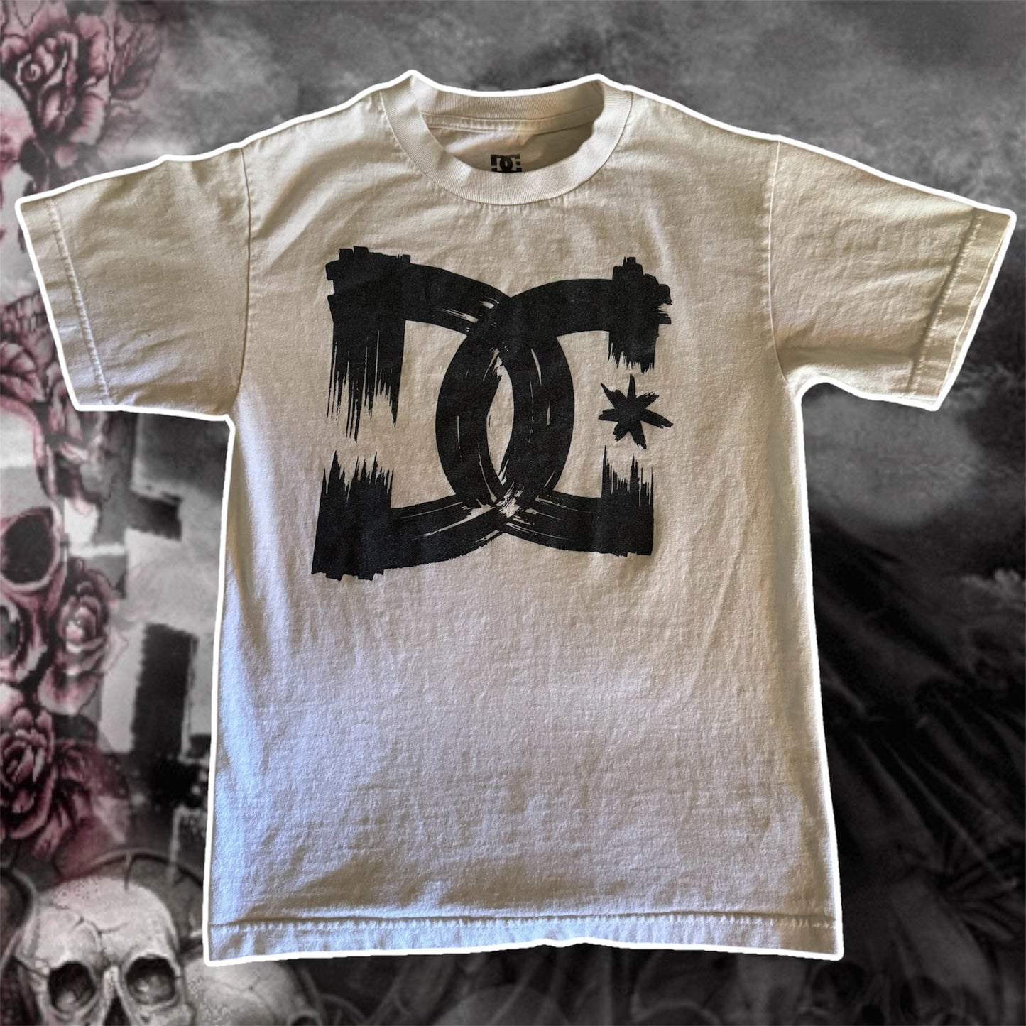 white & black grungy y2k dc shoes graphic men’s shirt (S)