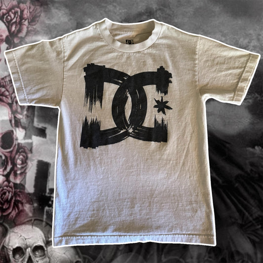 white & black grungy y2k dc shoes graphic men’s shirt (S)