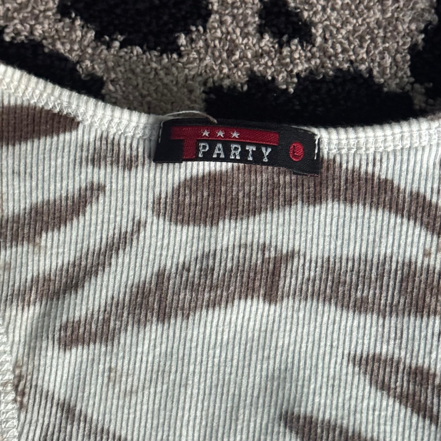 brown & white tparty ribbed tank top  (L)