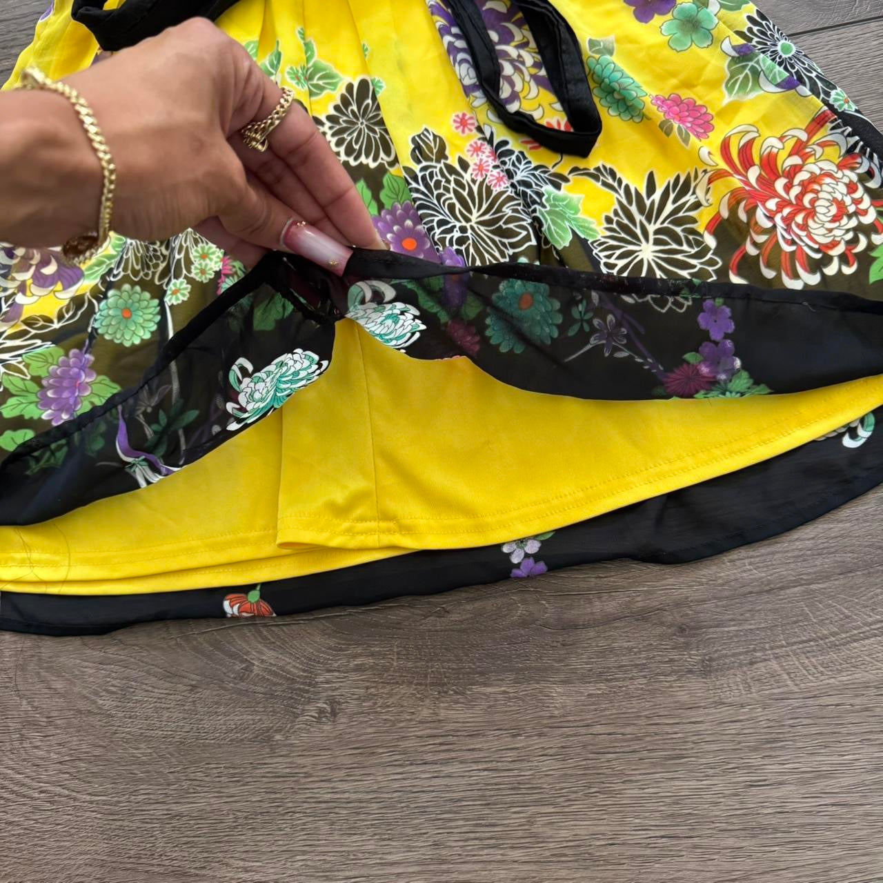 beautiful yellow y2k floral tie back blouse