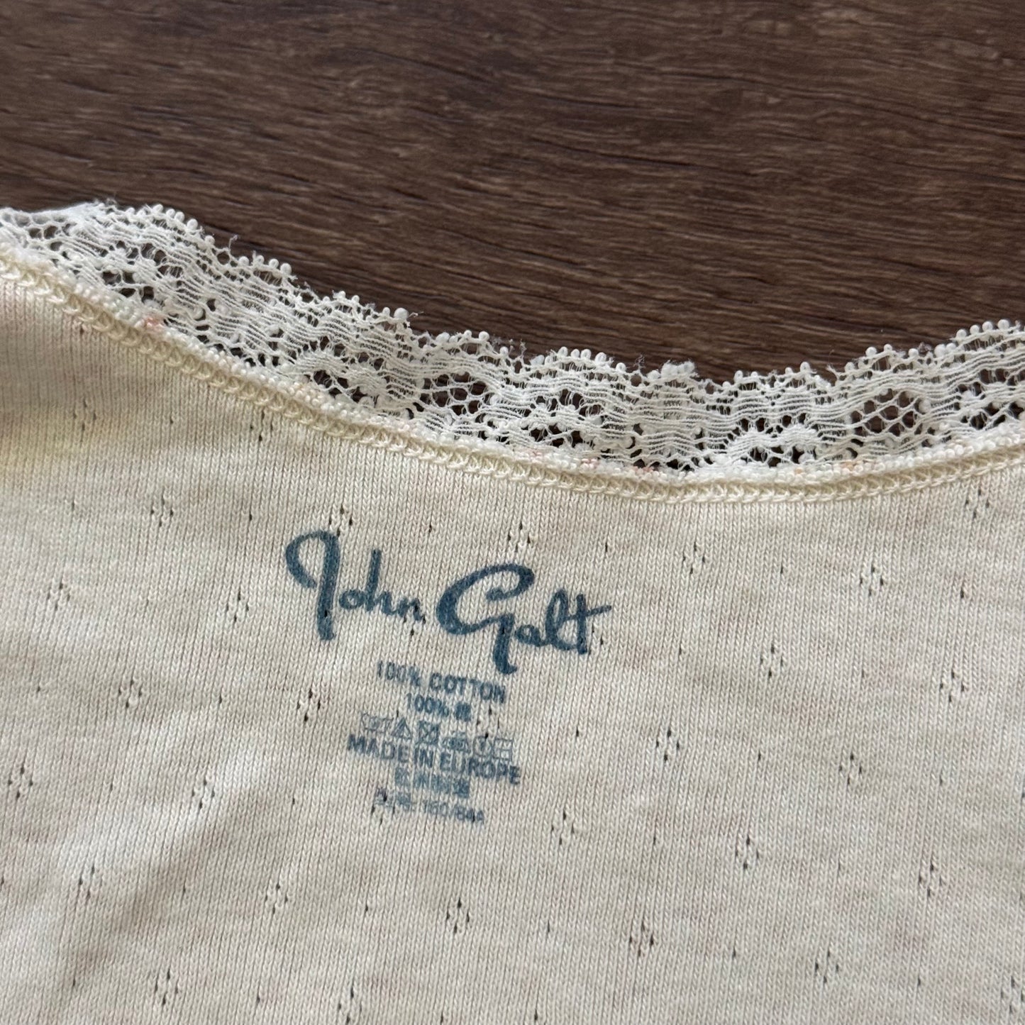 floral lace trim spring oblique cropped cami top