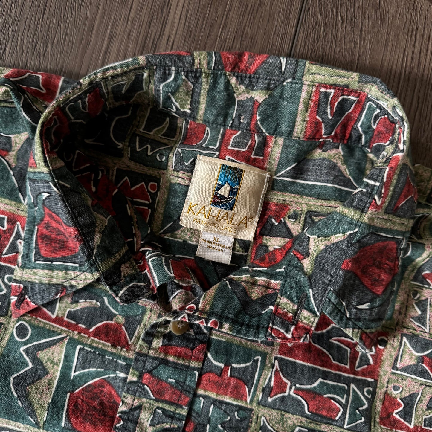 green & red fish hawaiian vintage polo button up mens shirt