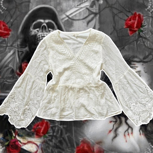 white bohemian flowy bell coachella sleeve shirt