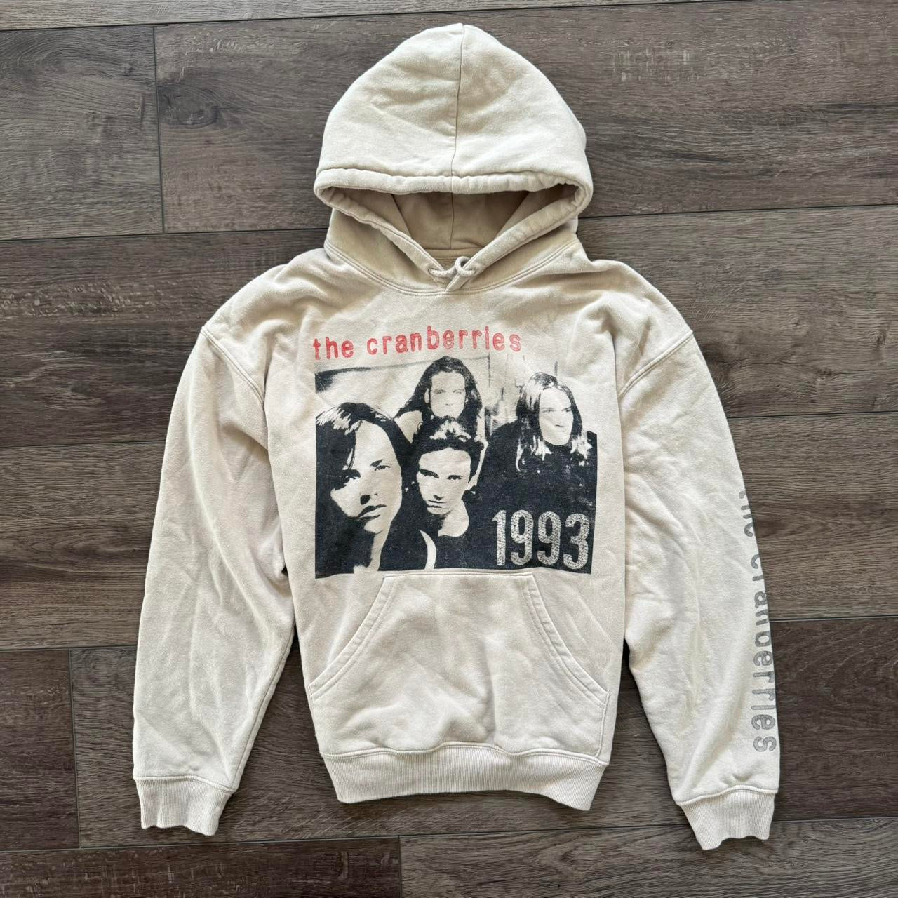 beige the cranberries 1993 band graphic hoodie