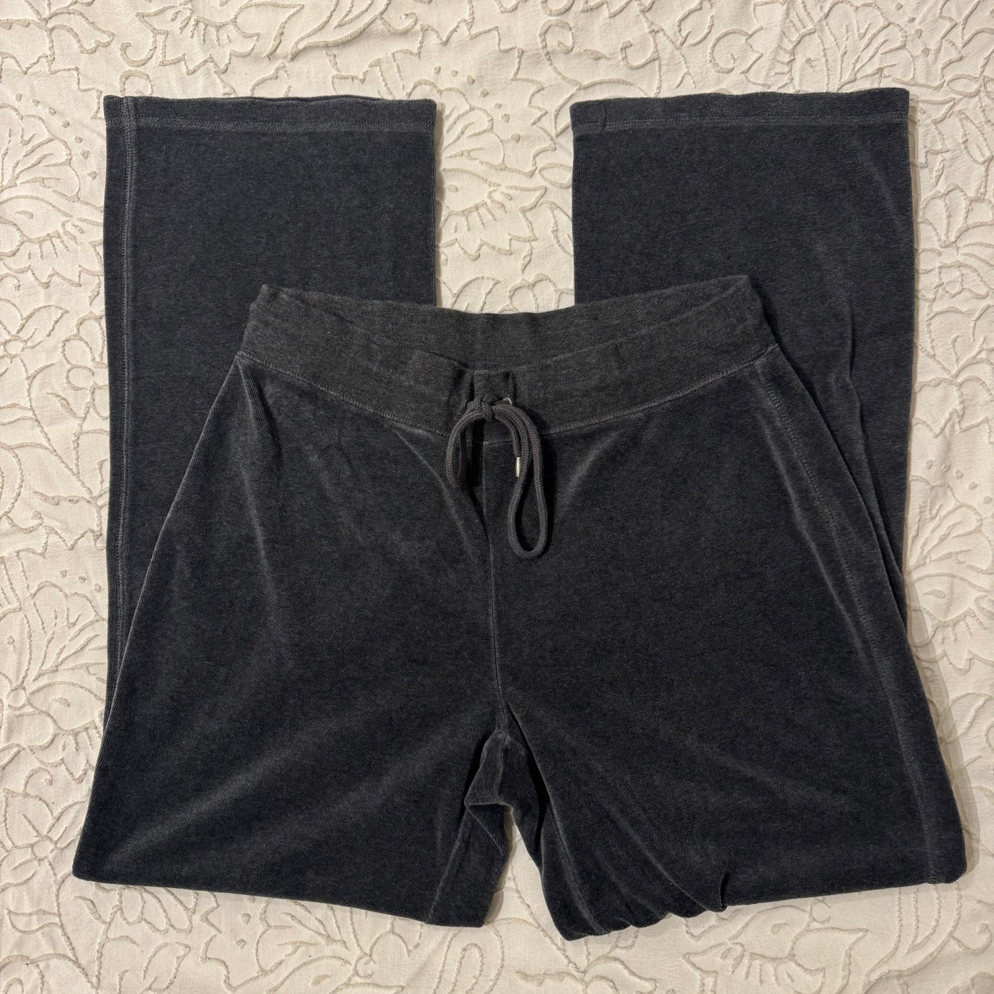 Dark Grey ‘Liz Claiborne’ Velour Flared High Rise Sweatpants