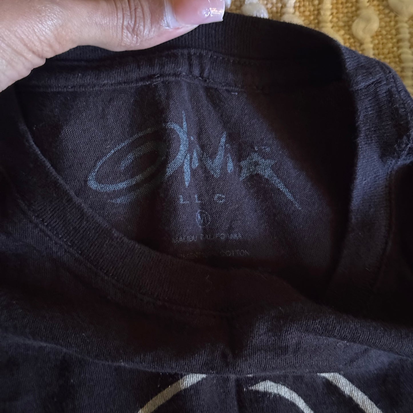rare black bettie page graphic stretchy shirt (M)