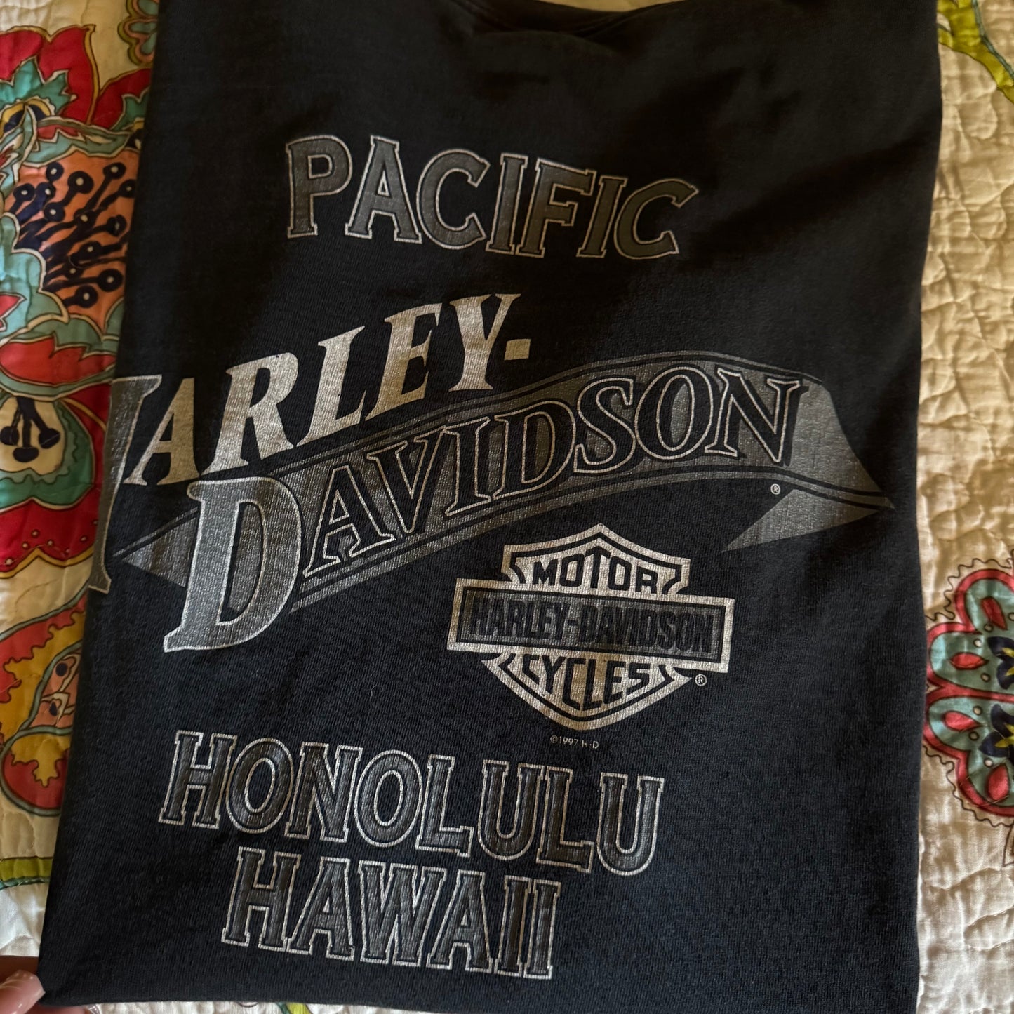 black 1997 harley davidson honolulu hawaii vintage graphic t shirt (XL)