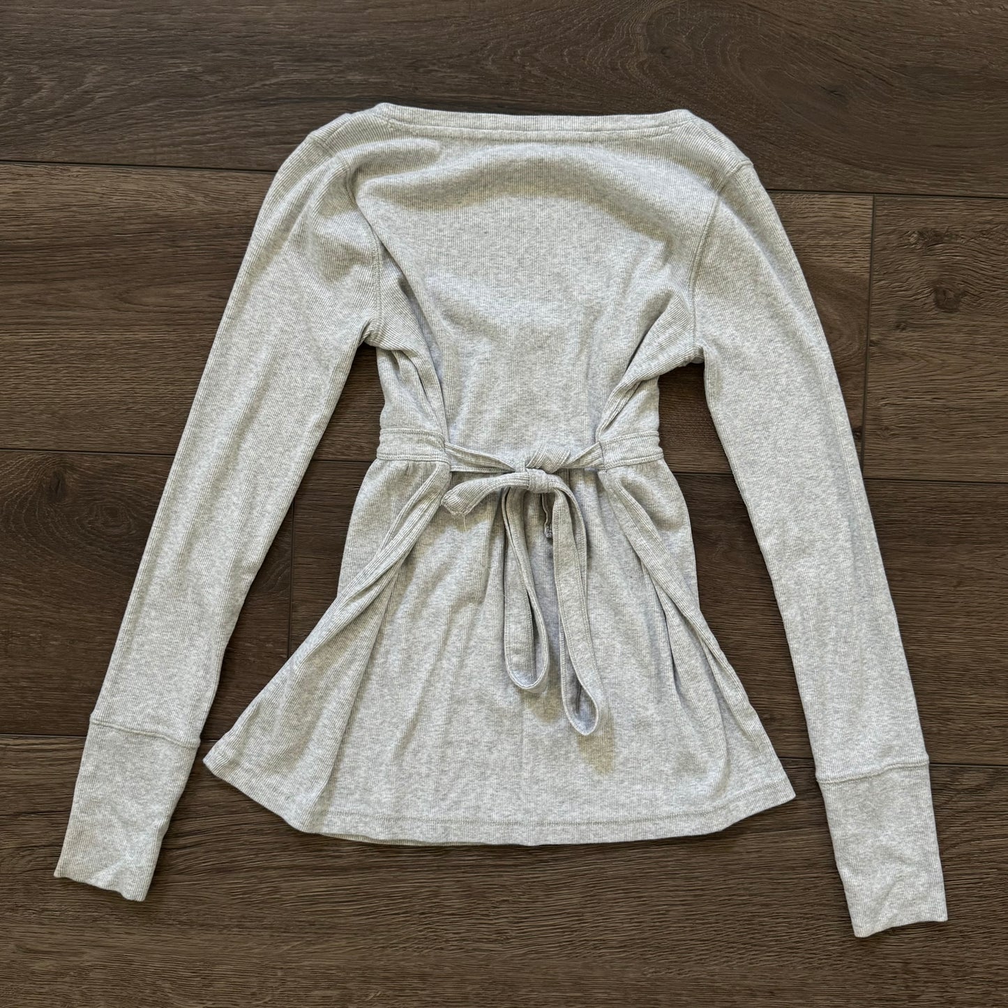 gray hollister babydoll tie back blouse