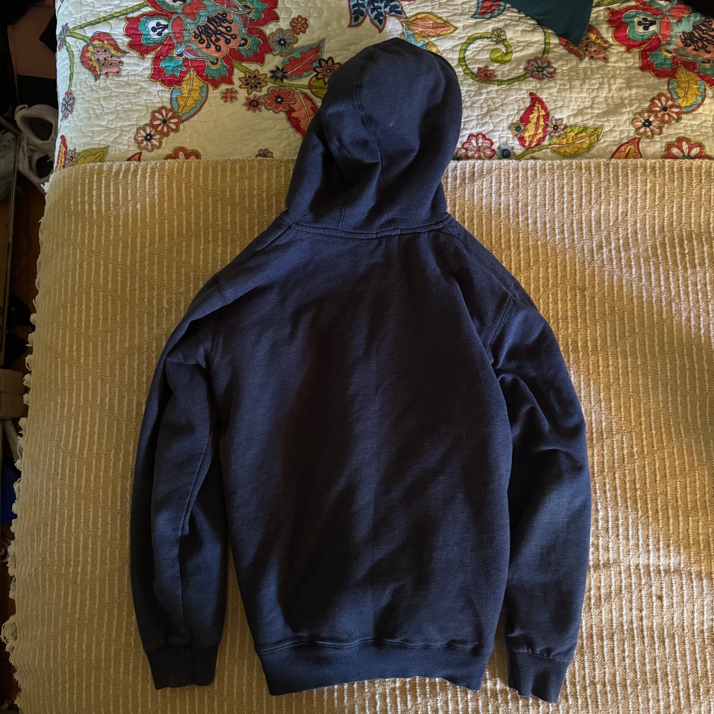 blue quicksliver fur hoodie jacket (Boys XL)