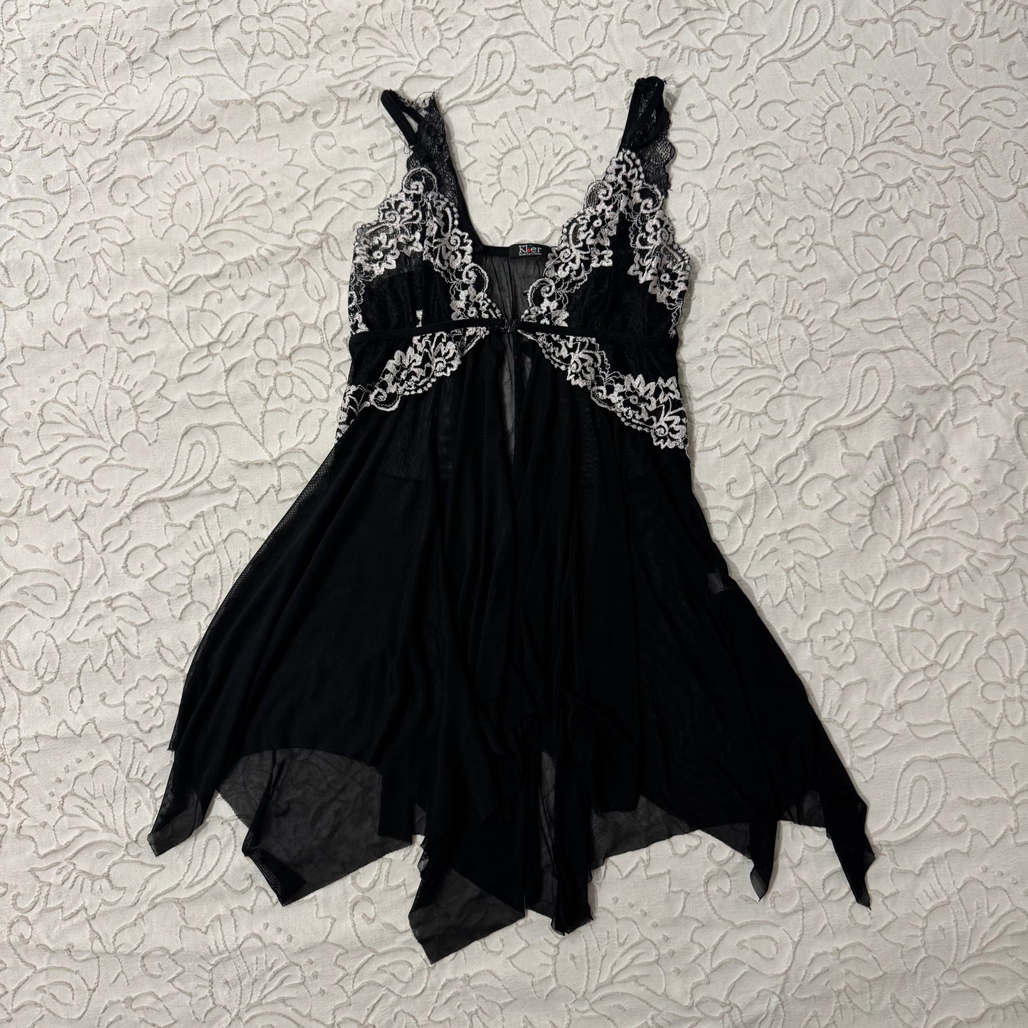 Black & White ‘Kloer’ Fairy Asymmetrical Lingerie Slit Top