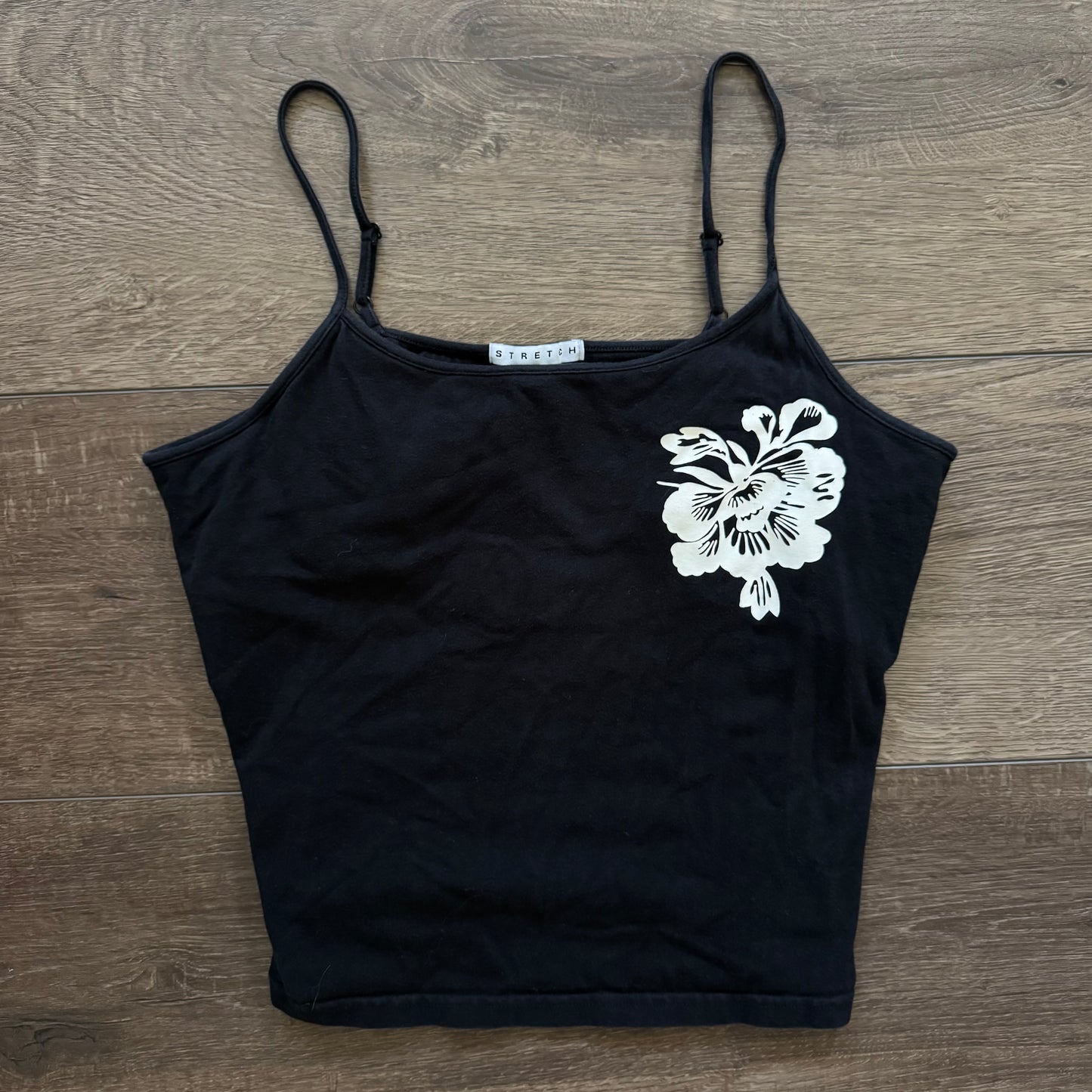 black & white GAP hibiscus flower tank top